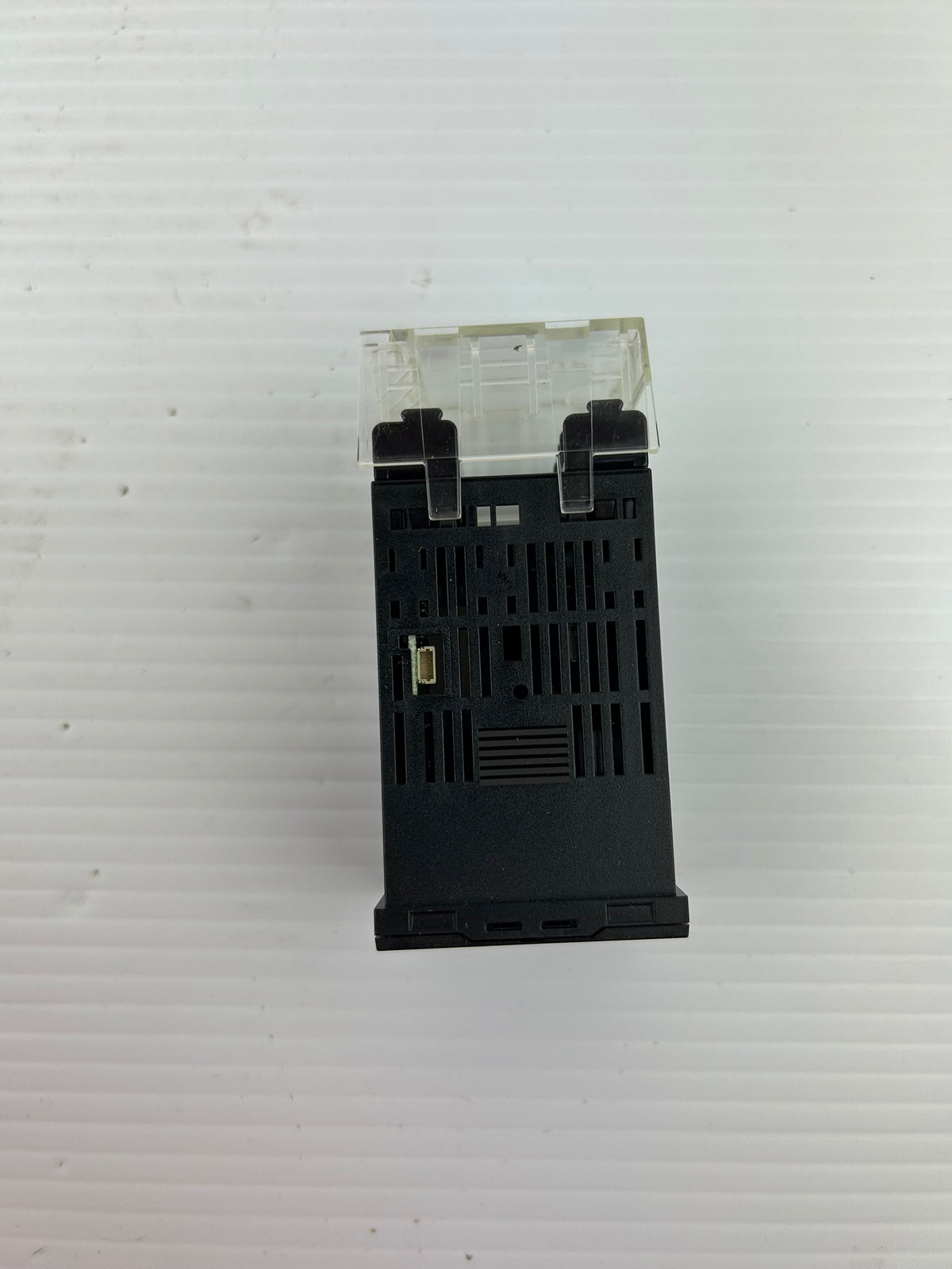Omron E5CN-R2MT-500 Digital Temperature Controller 24V AC/DC Relay Output