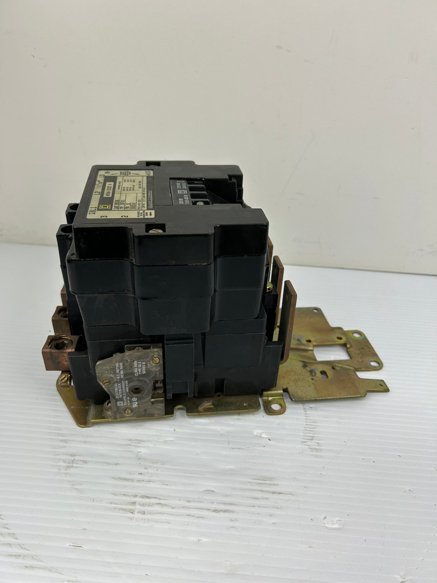 Square D 8536 SF01 Starter Contactor Series A Nema Size 4