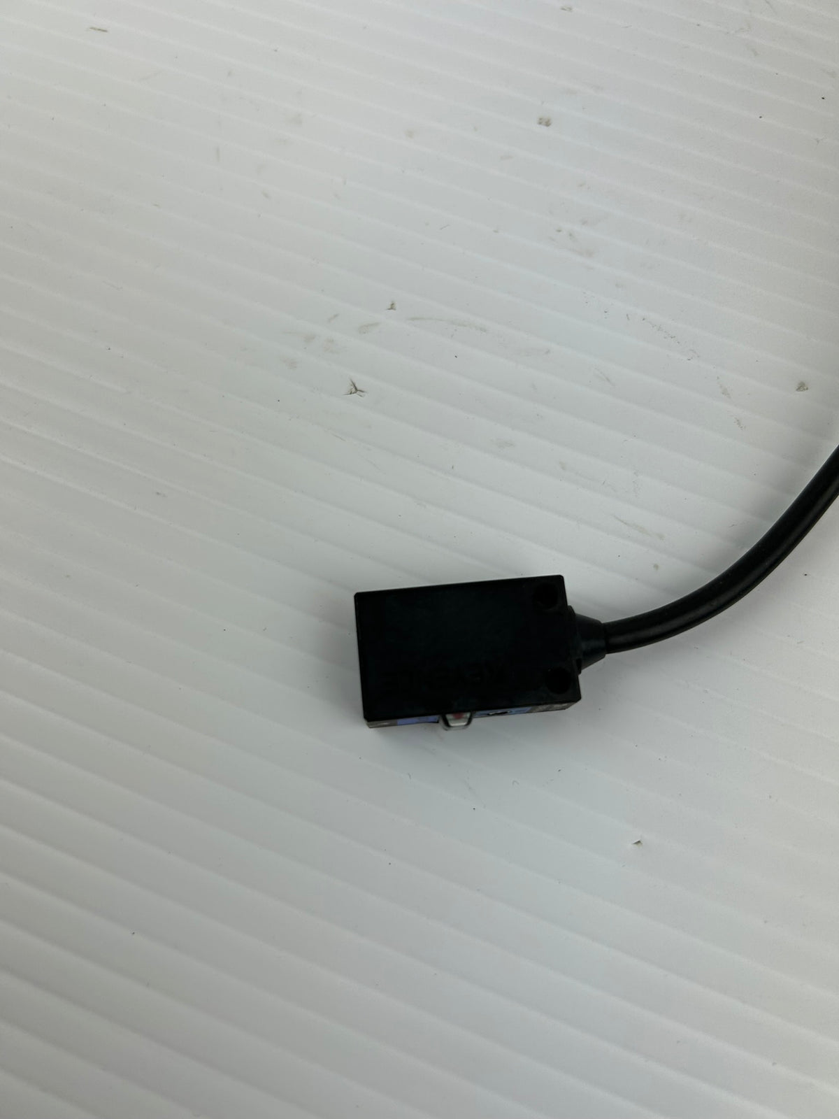 KEYENCE PZ-51RP Photoelectric Sensor 12-24VDC NPN Thru-Beam 7M Cable