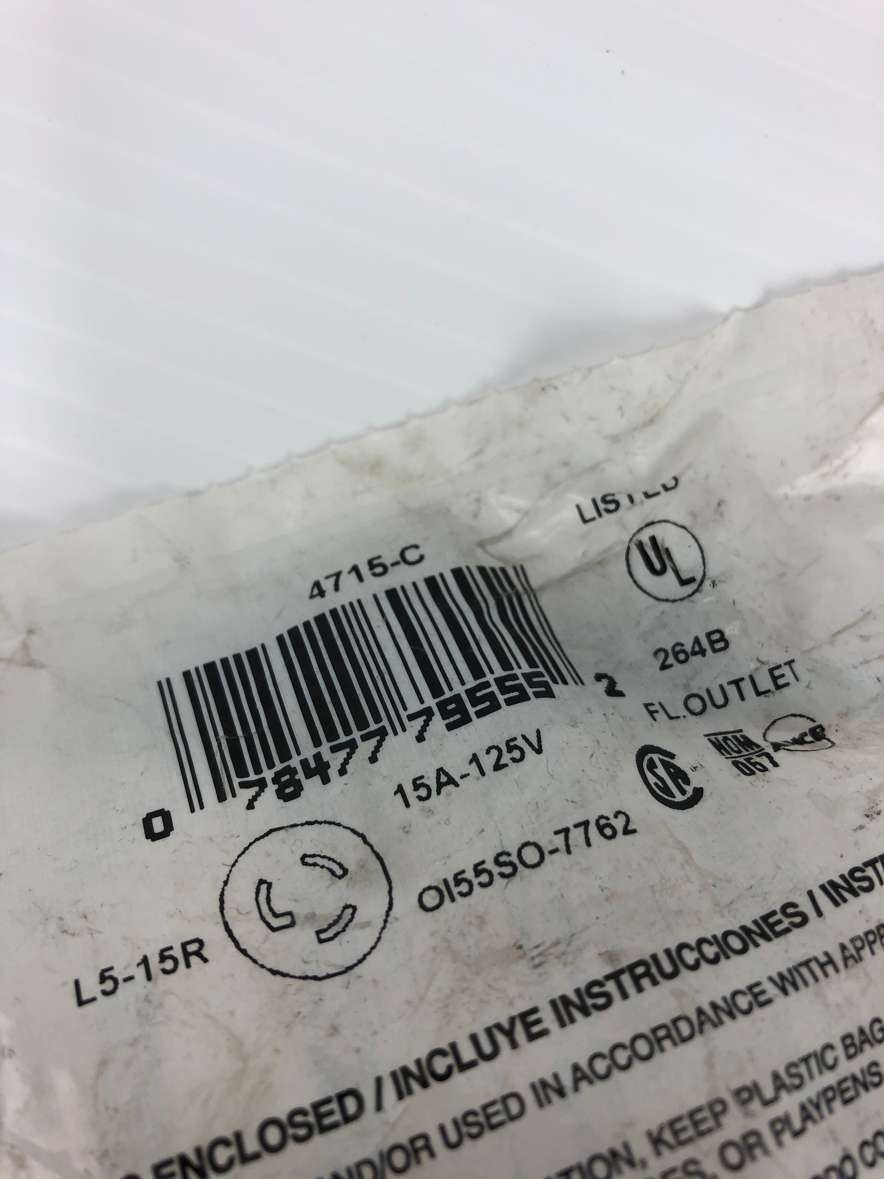 Leviton 4715-C Twist Lock Flanged Receptacle