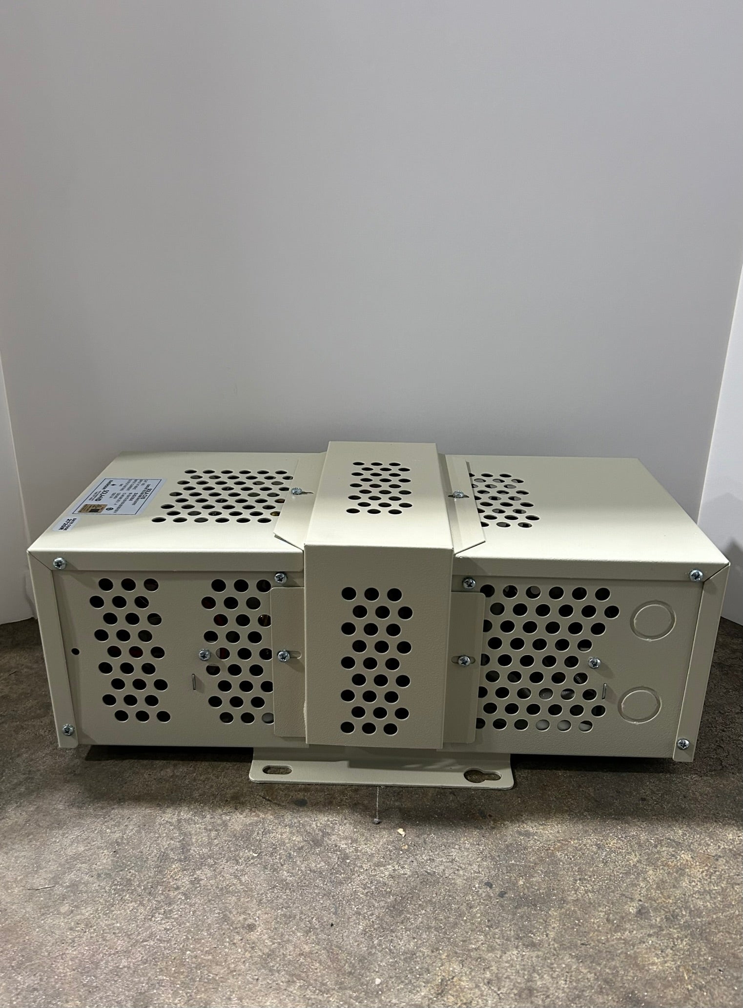 Emerson 23-23-210-8 Sola Constant Voltage Sine Wave Output Transformer 1000VA
