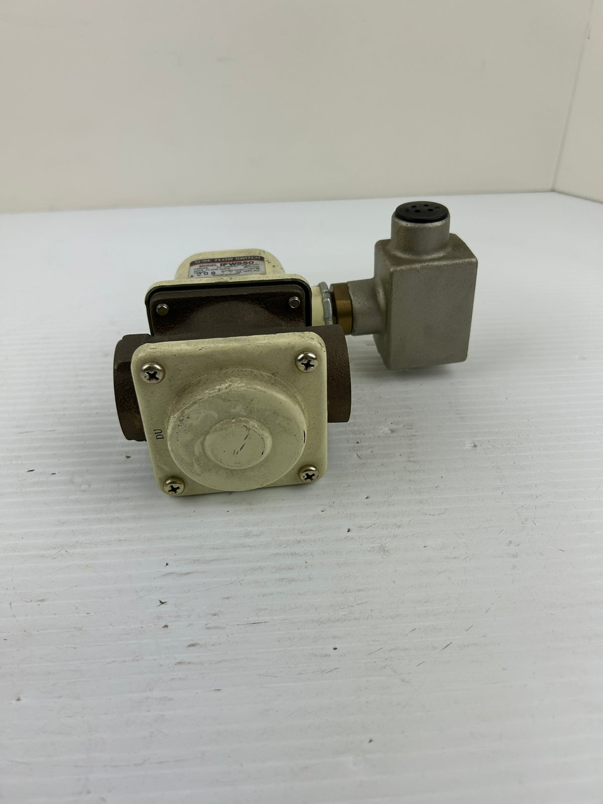 SMC IFW550 Industrial Flow Switch 50 L/min 5A 125V AC