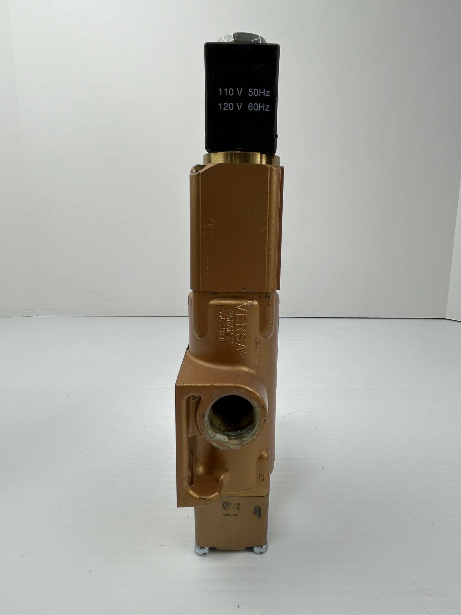 Versa VSG-3501-HC-A120 Three-Way Brass Air Valve 200VAC