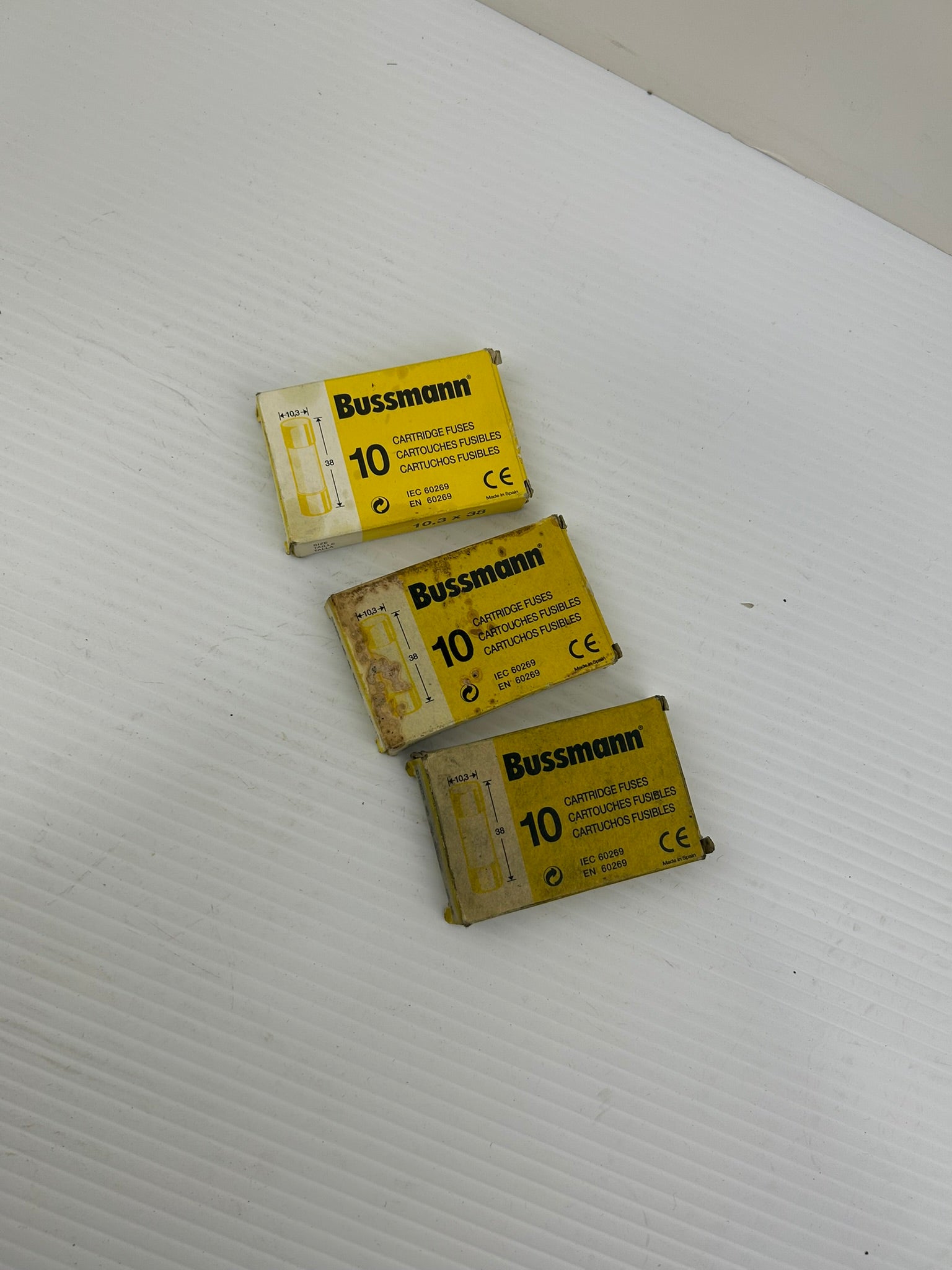 Lot of 28 - Bussmann C10G25 C10G4 C10M6 Industrial Ceramic Fuses
