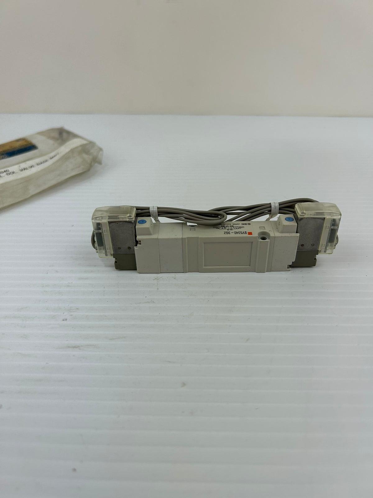 SMC SY5340-3GZ 5-Port Double Solenoid Pneumatic Air Valve 110VAC Base Mount