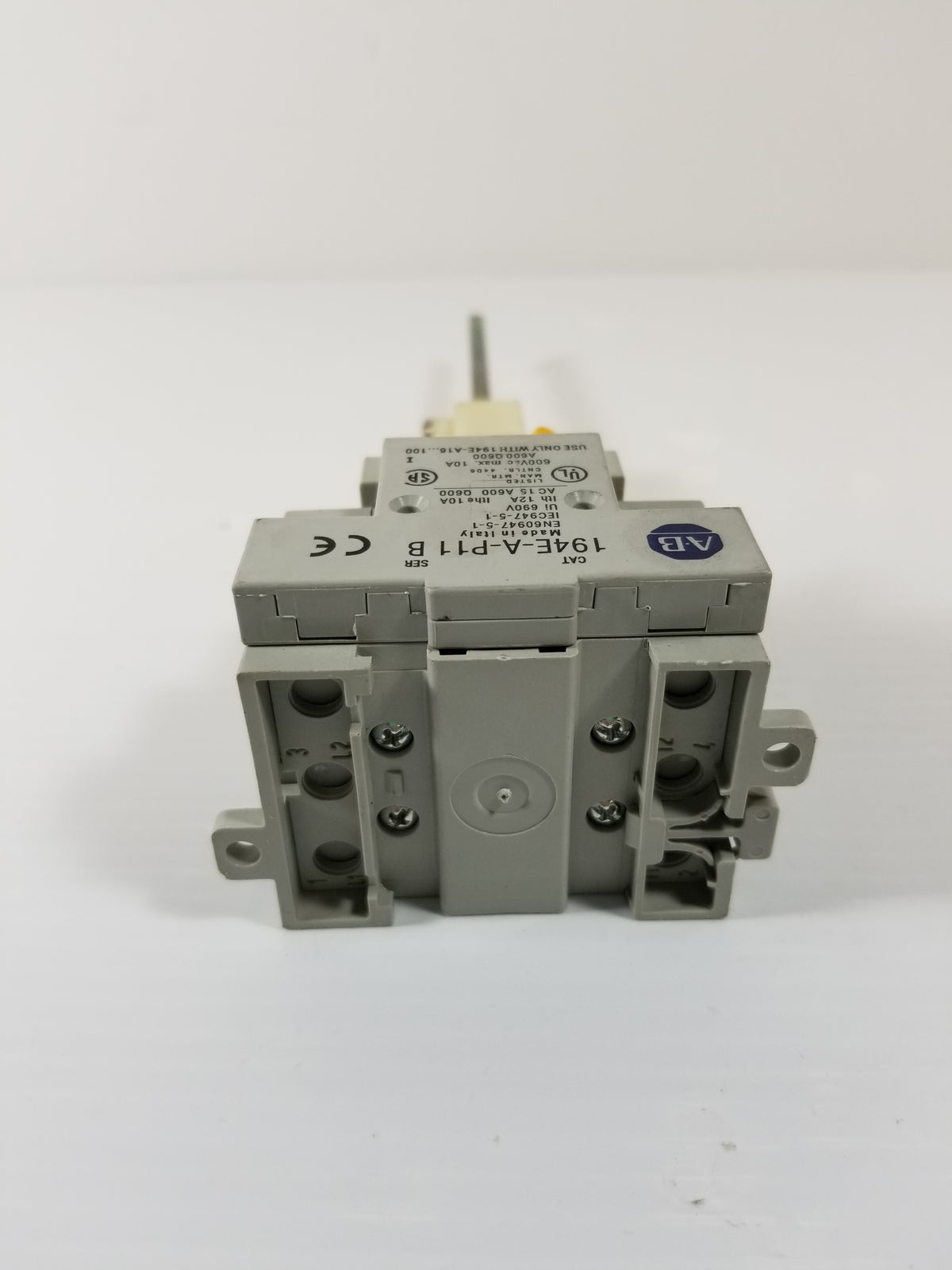 Allen-Bradley 194E-A25-1753/B Disconnect Switch w/Aux Contact 194E-A-P11 Handle