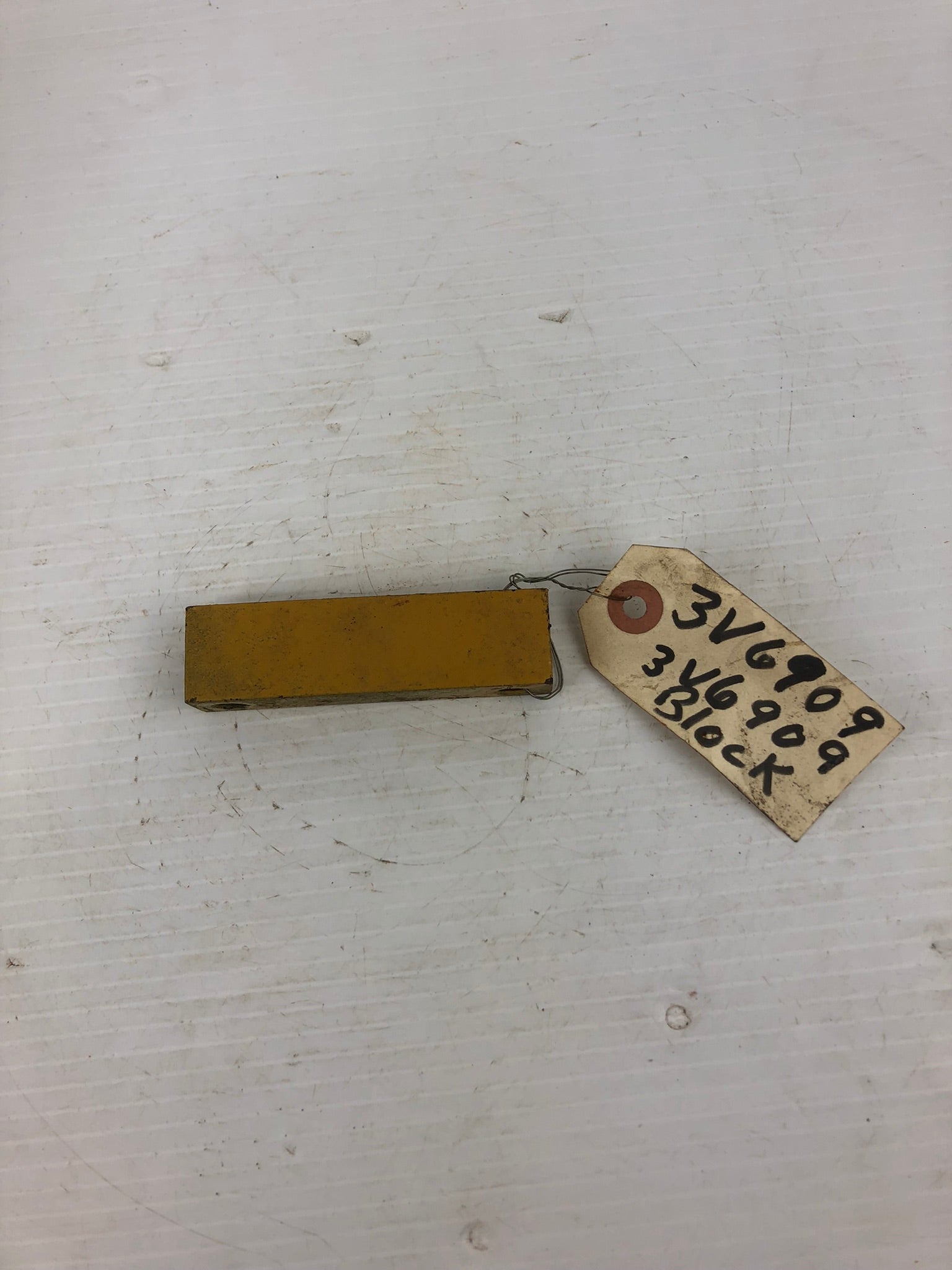 CAT 3V-6909 Block Caterpillar 3V6909