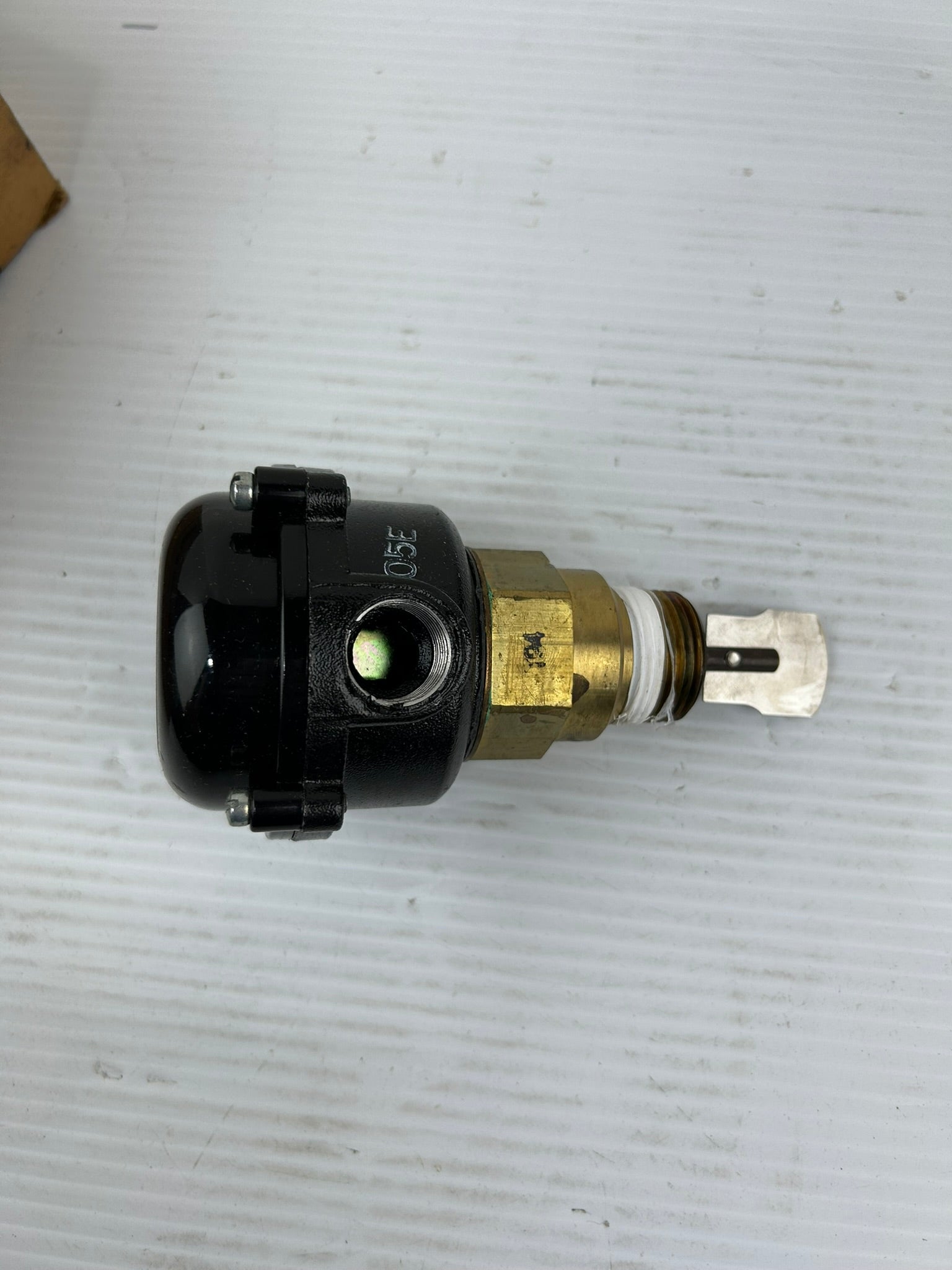 ITT McDonnell & Miller FS8-W Flow Switch 1" NPT Paddle (Thermatool 03CP149-316)