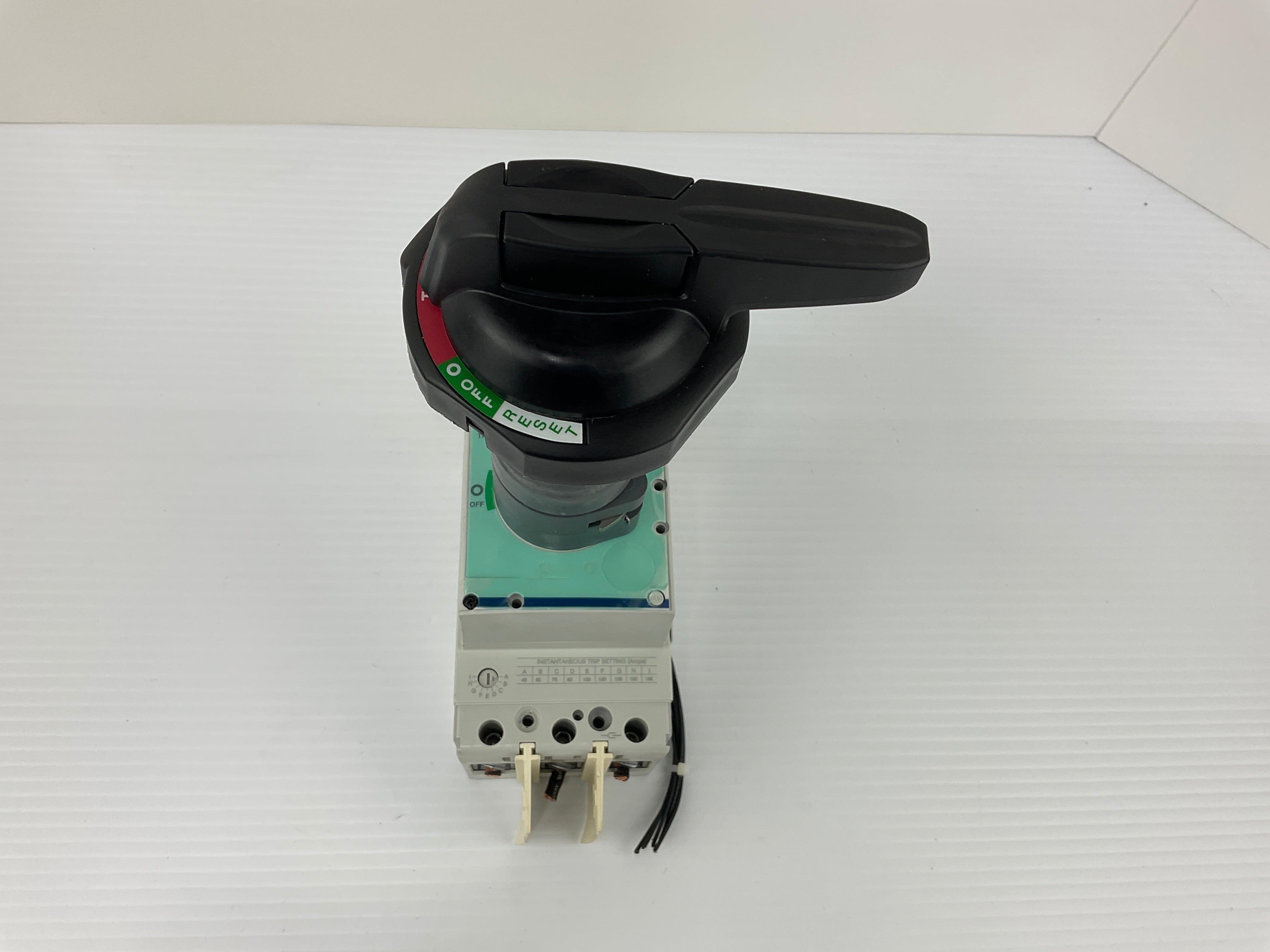 Allen Bradley 140G-G-RMX Circuit Breaker 140MG-G8P-C15