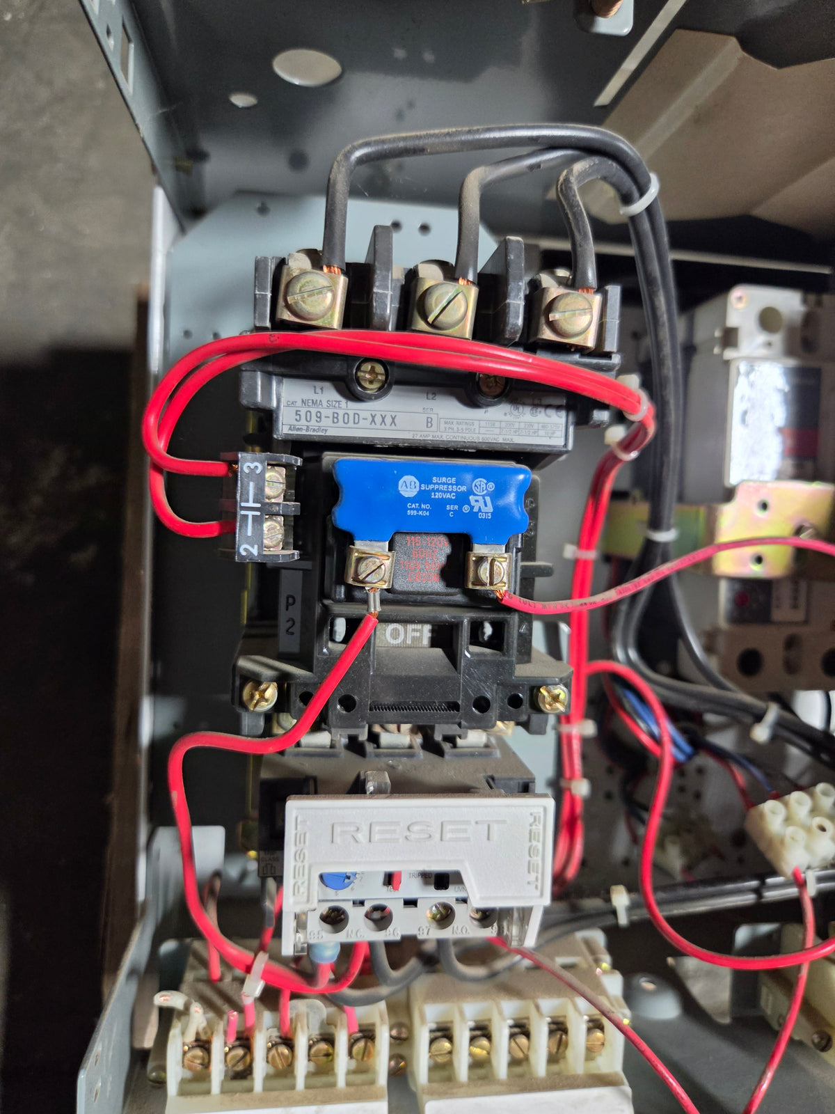 Allen-Bradley MCC Bucket 2113B 3.0HP Size 1 FVNR 3PH 480V 15A Breaker - No Door