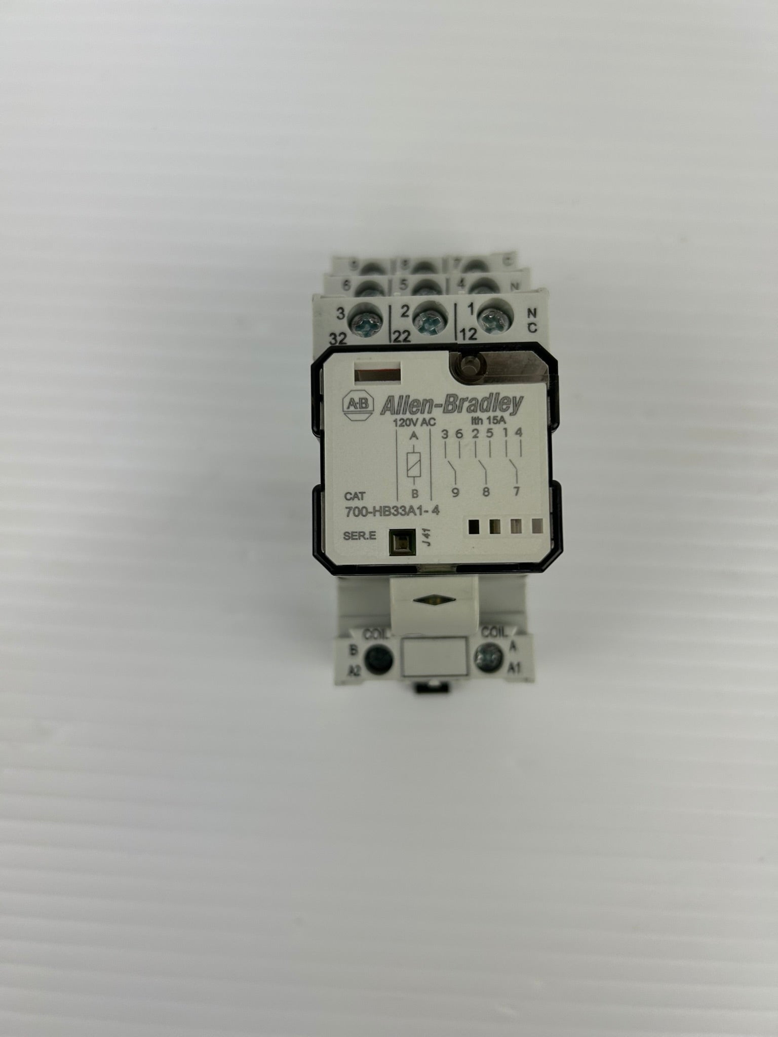 Allen Bradley 700-HB33A1-4 Relay Series A with Base 700-HN153 Series B