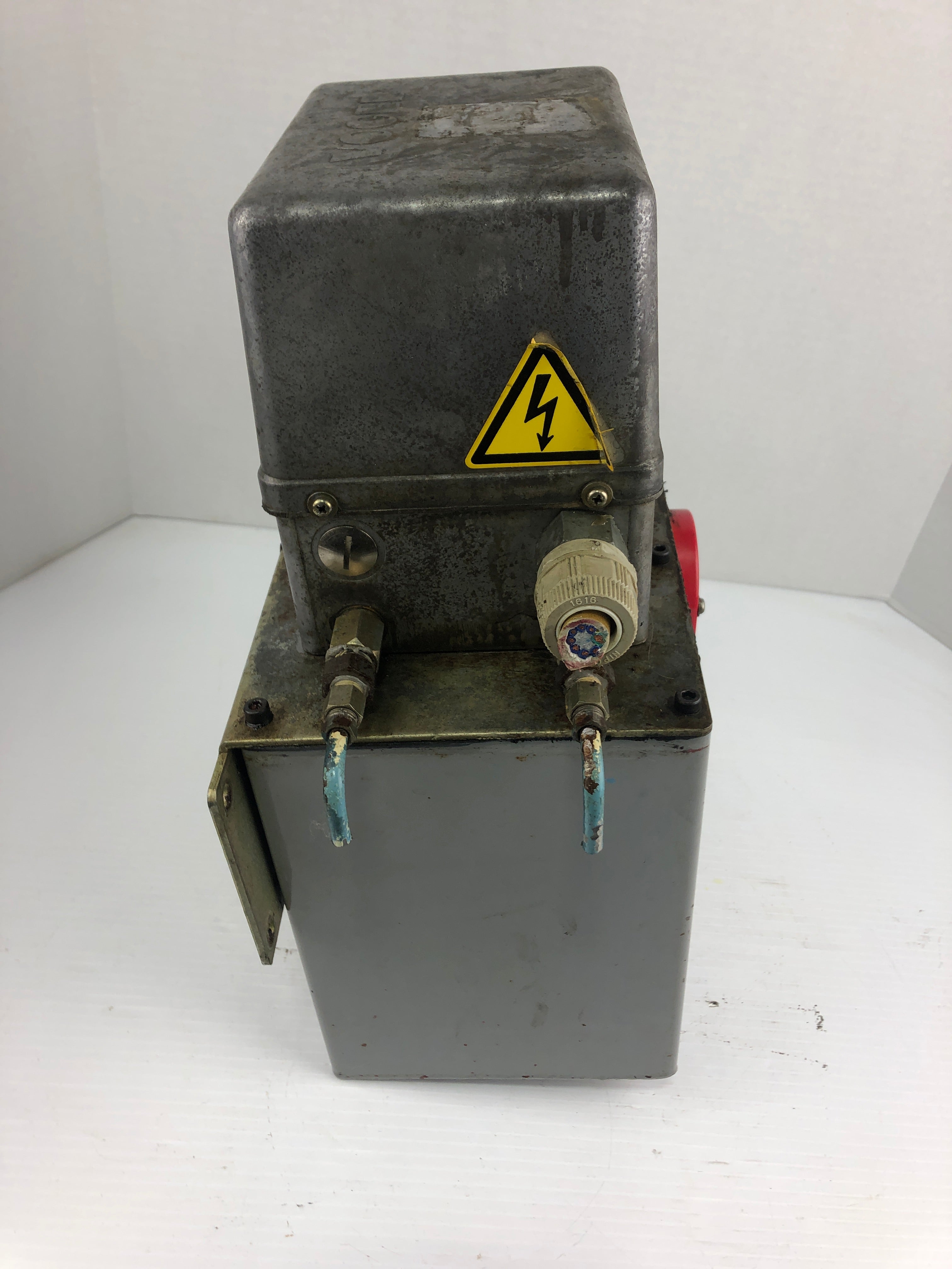 SKF Vogel 900 915 289 Lubrication Unit 2.7 MPa 7.6L/2.0gal Capacity
