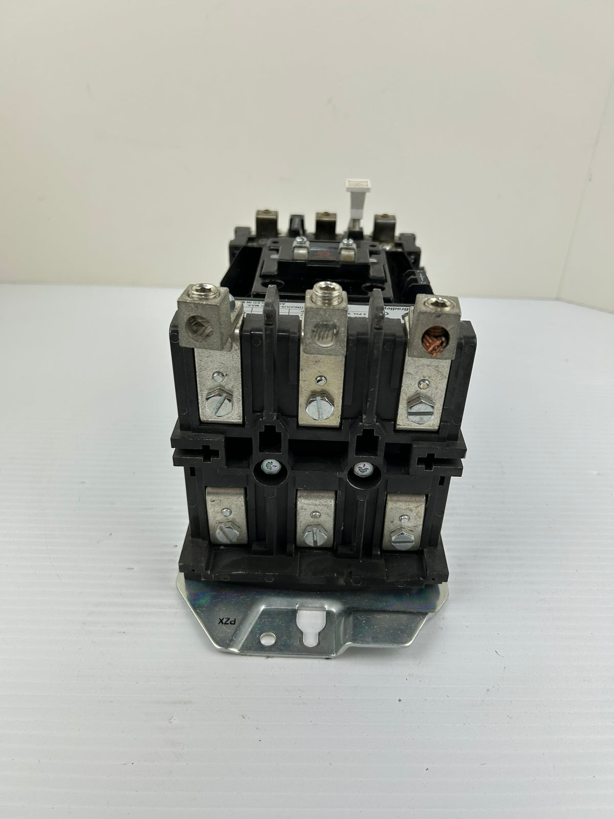 Allen-Bradley 500F-DOD930 NEMA Size 3 Contactor 90A 600V 110-120V Coil Overload