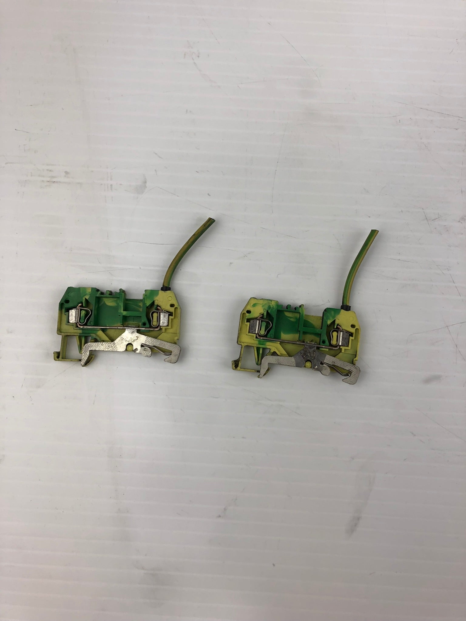 Lot of 2 - WAGO 280 Terminal Block Green Yellow