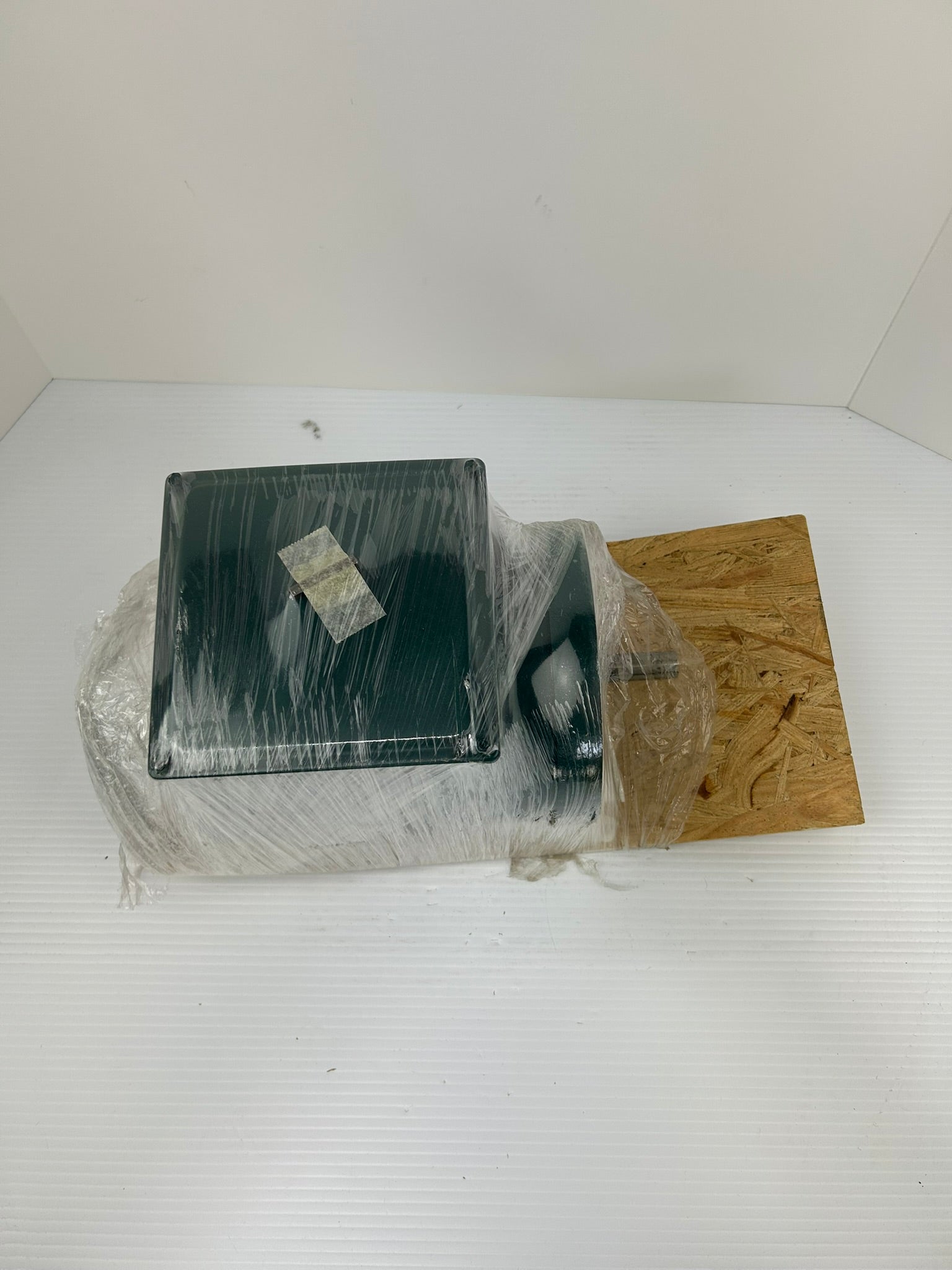 Reliance Electric P56X3900A DC Motor 1/2 HP 3PH 1725 RPM FB56C Type P