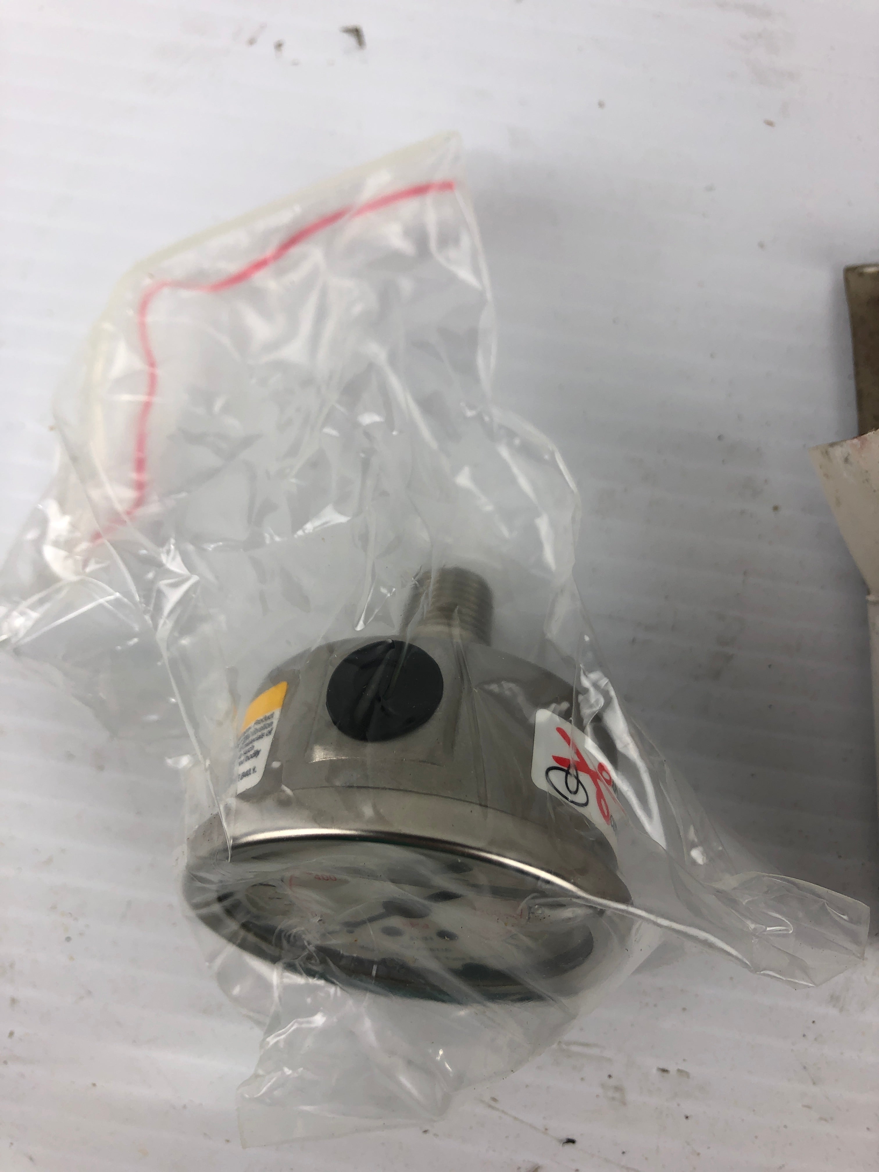 Universal Pressure Gauge 4CFP3 Filled 2" 0-200 PSI