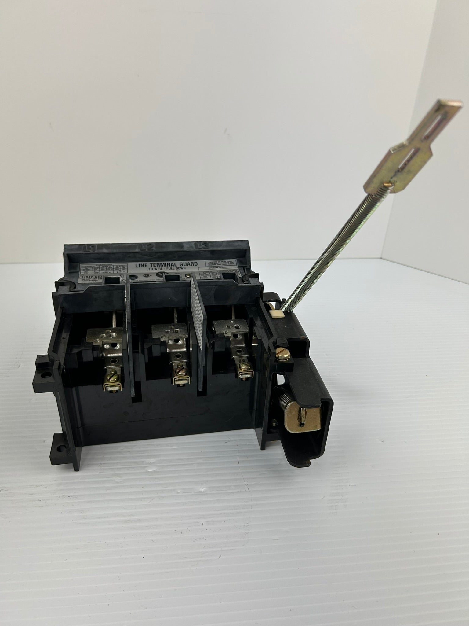 Allen Bradley 1494V-DS30 Line Terminal Guard Series A 30 Amp 600VAC 250VDC Max