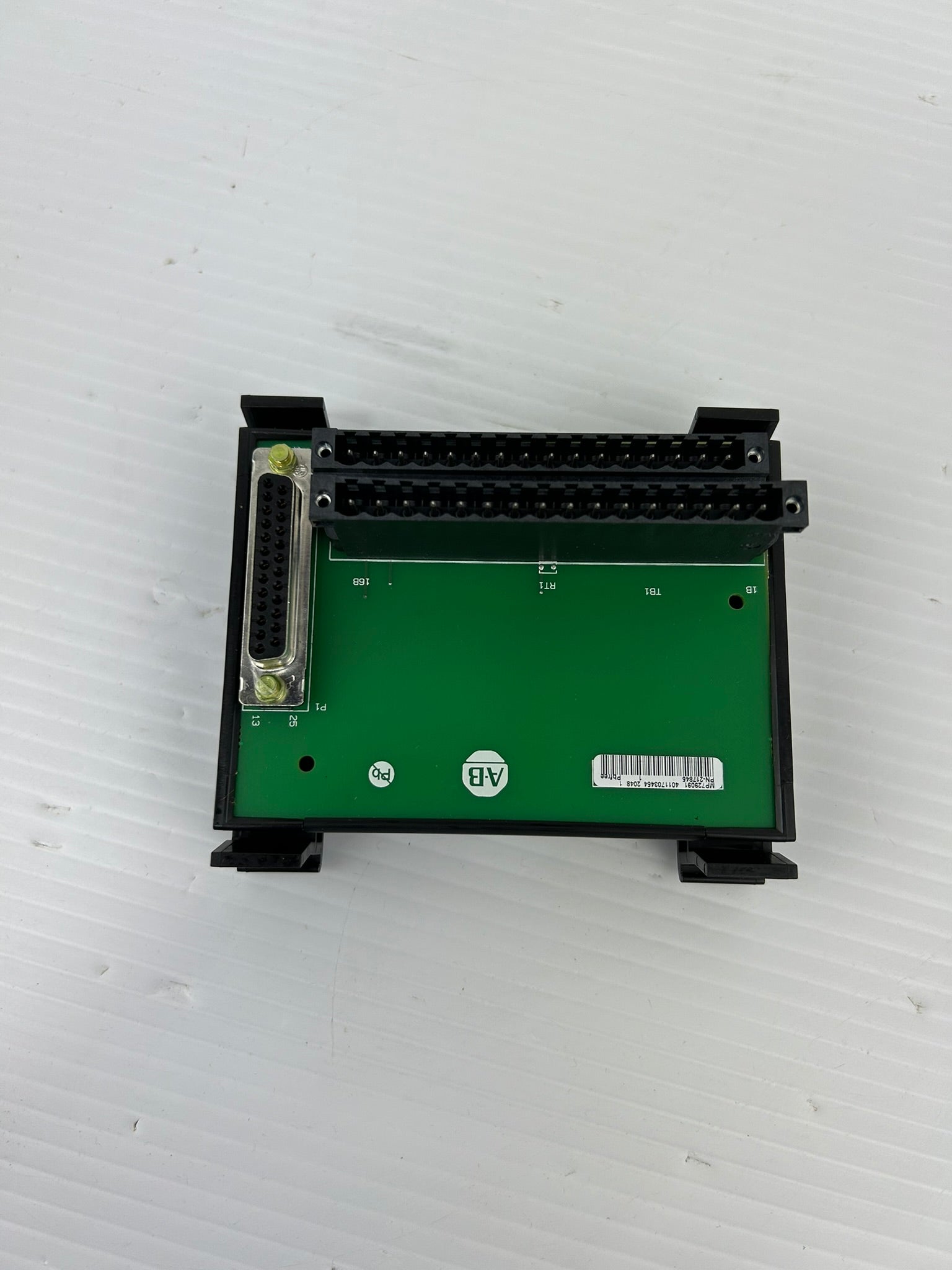 Allen Bradley 1492-RAIFM8S-3 Analog Interface Module Series C