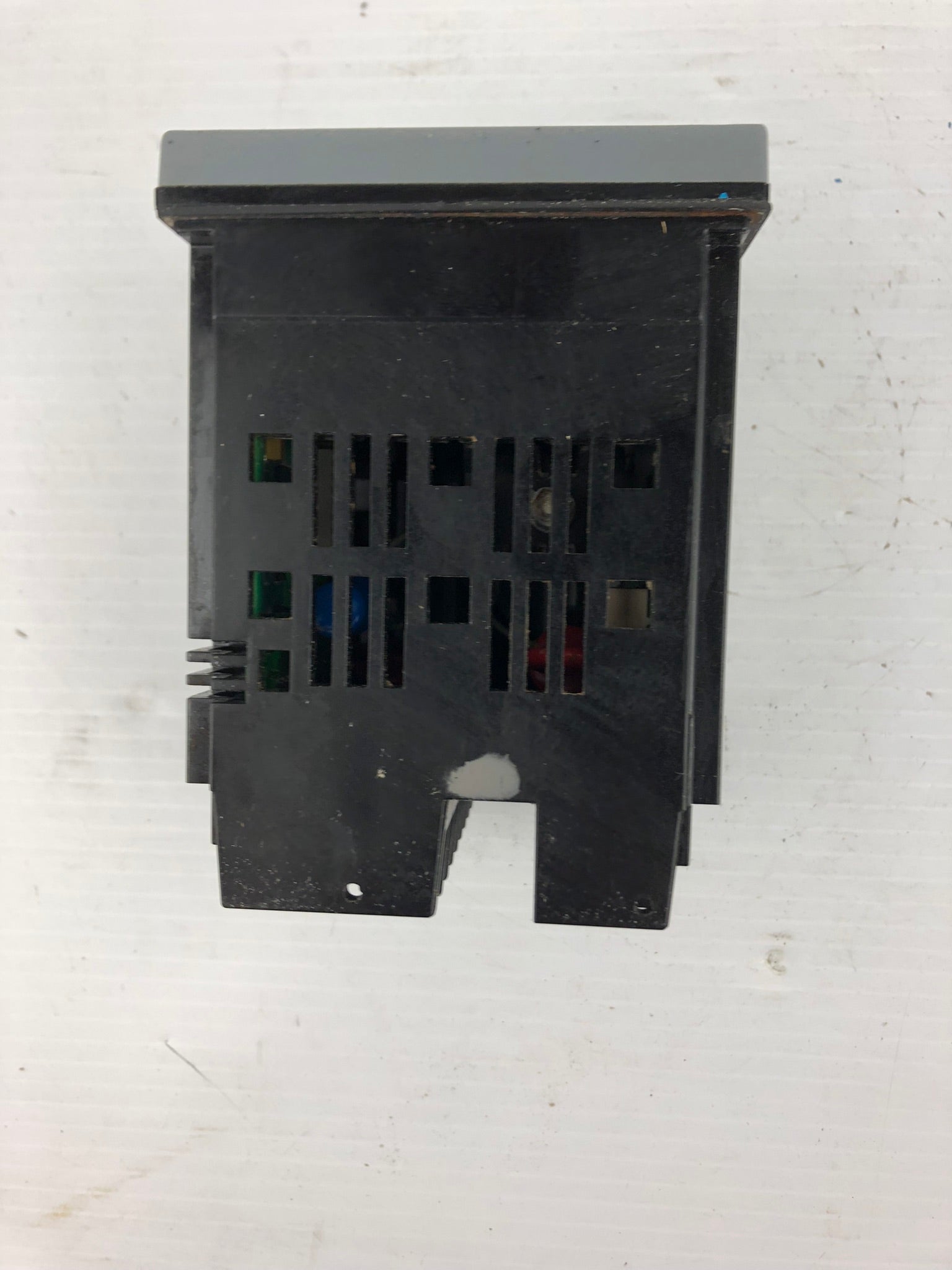 Honeywell DC2500-EE-0L00-200-10000-00-0 Temperature Controller