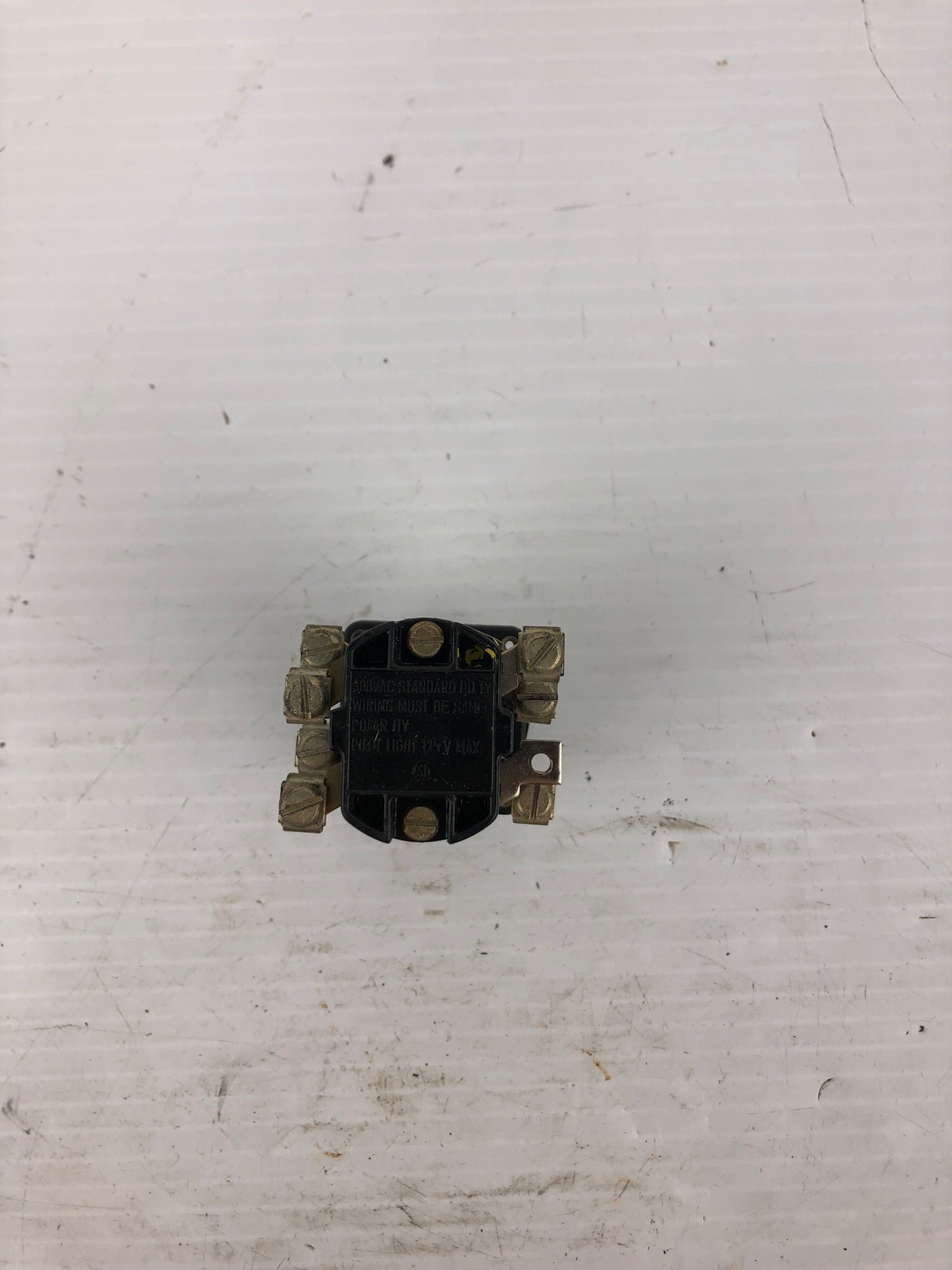 Siemens 3SR4 Pilot Light Switch Indicating Lamp - Yellow Arrow