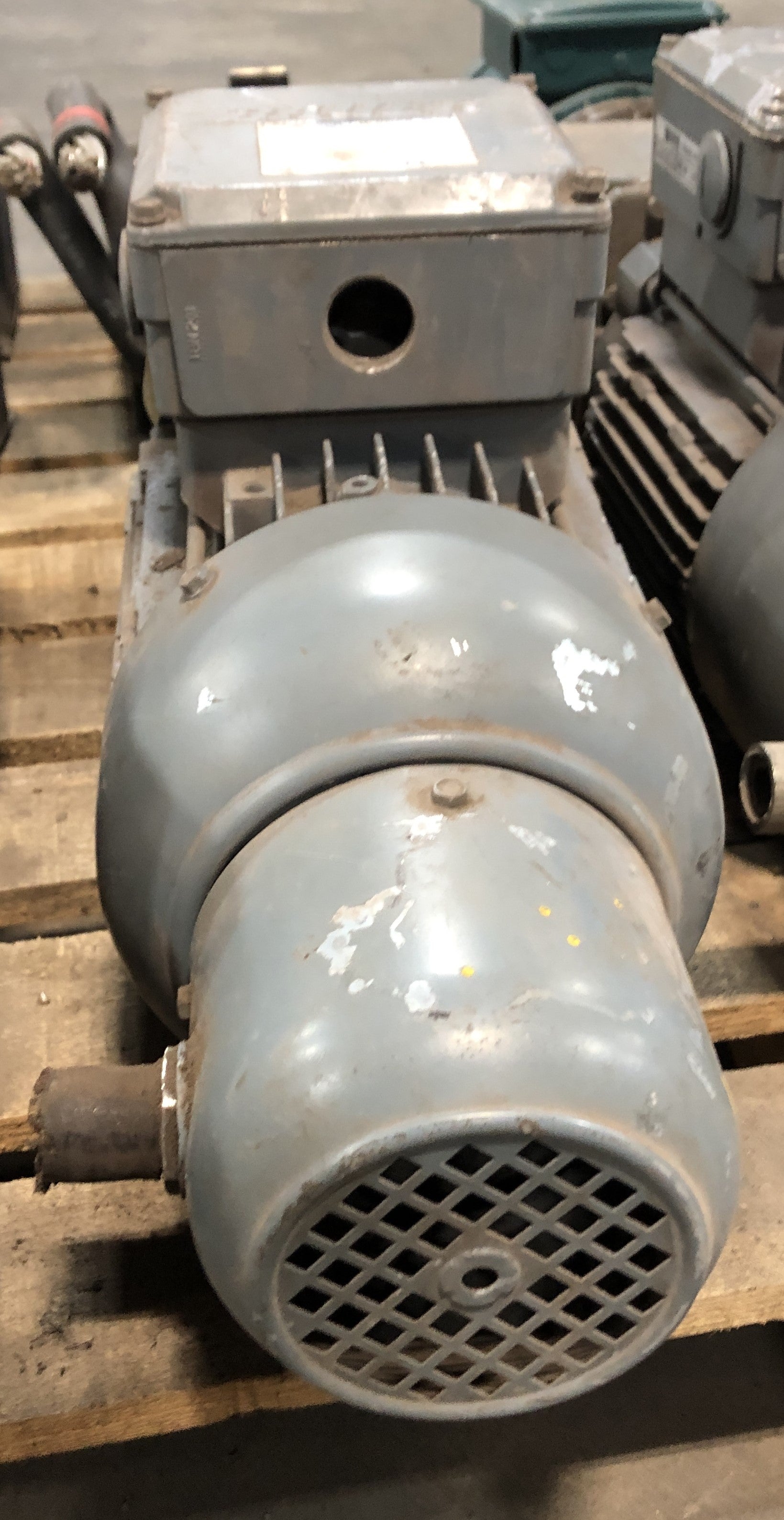 Bauer 25283059-4 Geared Motor BG20-37/D09LA4-TF-G/AM 2,2kW 60Hz 230/460V