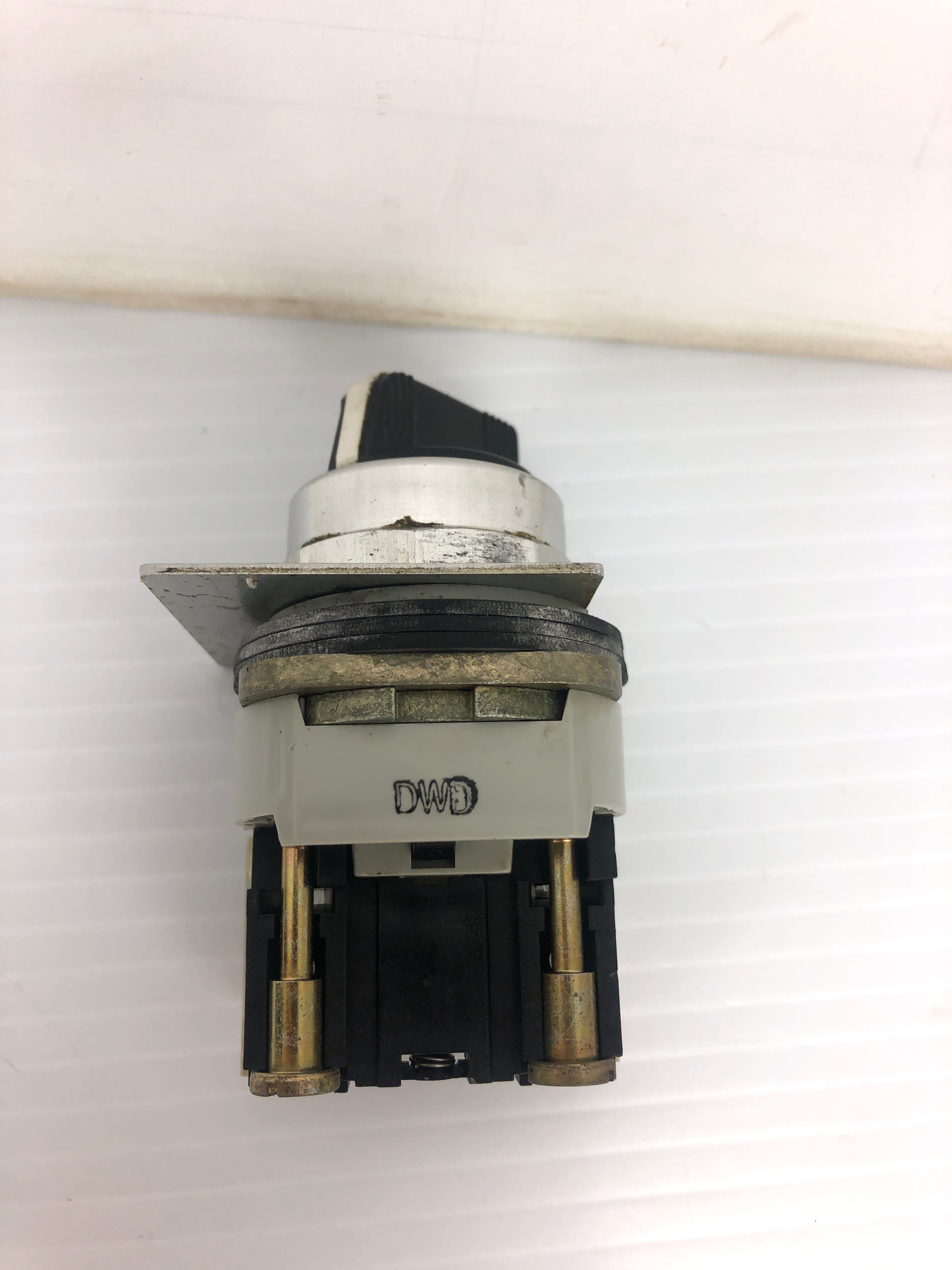 Allen-Bradley 800T-H2 Selector Switch Type: 4,13 Ser. T