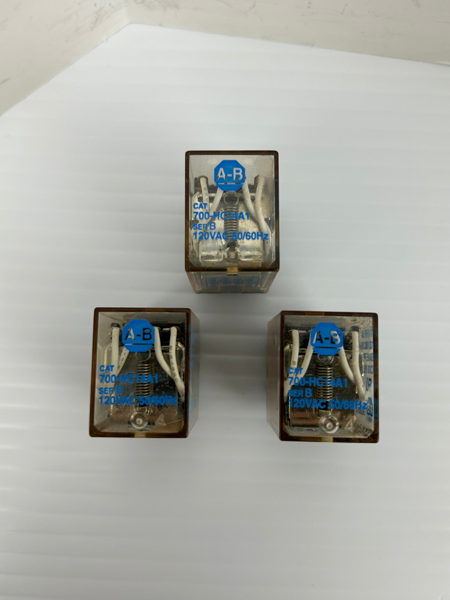 Allen-Bradley 700-HC14A1 Relay Series B 1/10HP 120V 3A 50/60Hz - Lot of 3