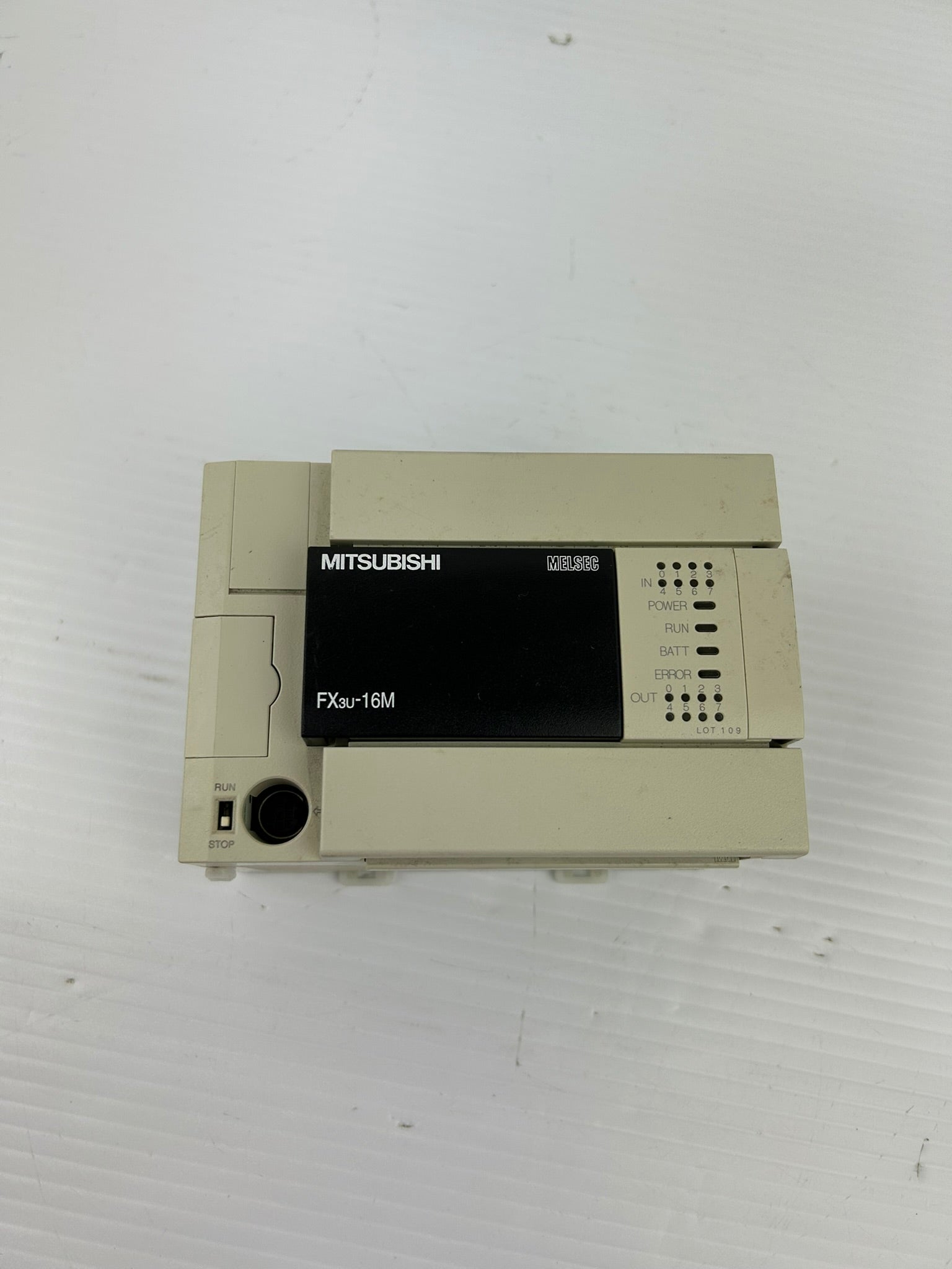 Mitsubishi Melsec FX3U-16MR/ES PLC Programmable Controller 100-240VAC 30W