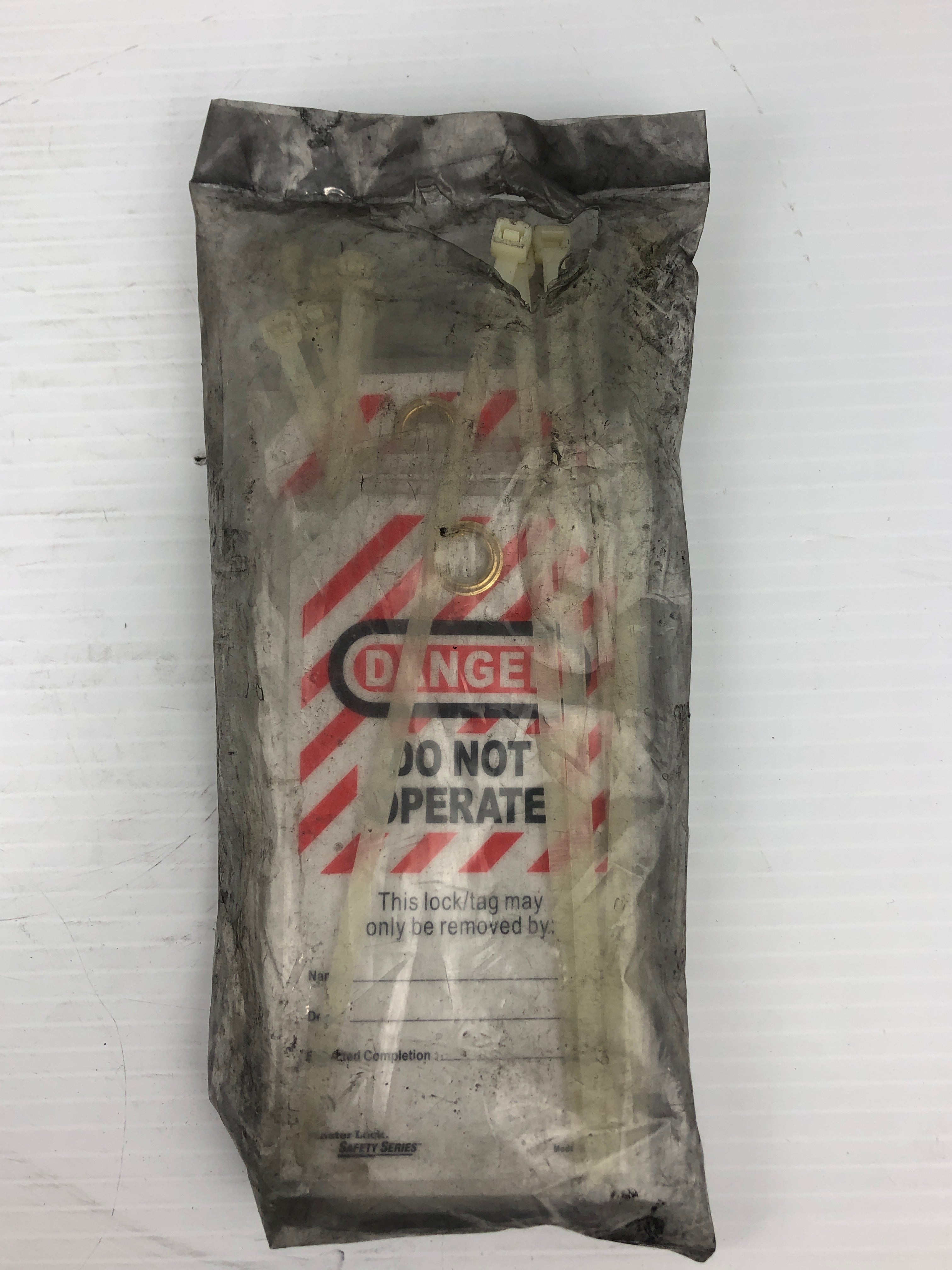 Master Lock 497A Safety Lockout Tag - Lot of 11