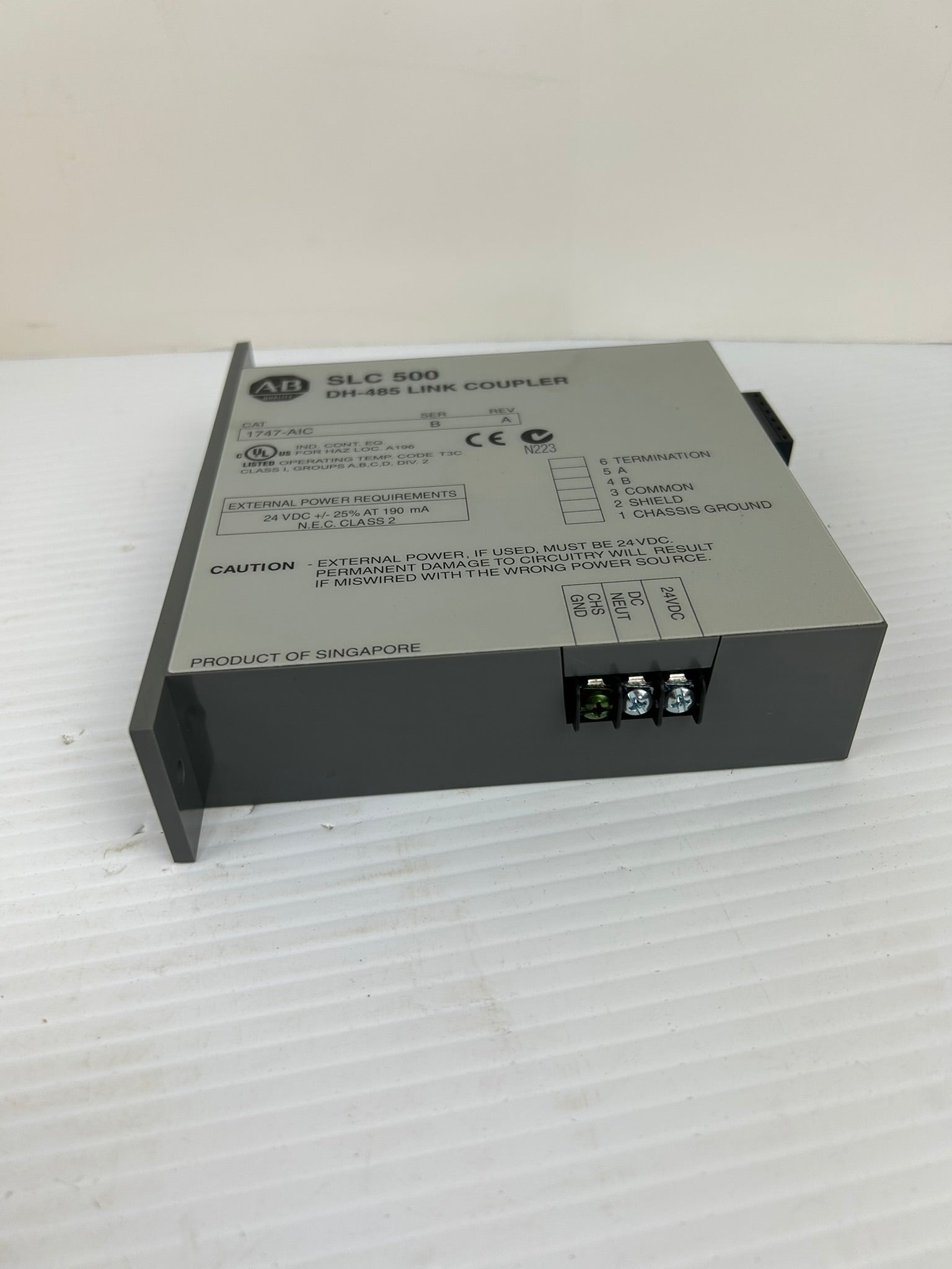 Allen Bradley 1747-AIC Accessory DH-485 Link Coupler Module Ser B Rev A - USA