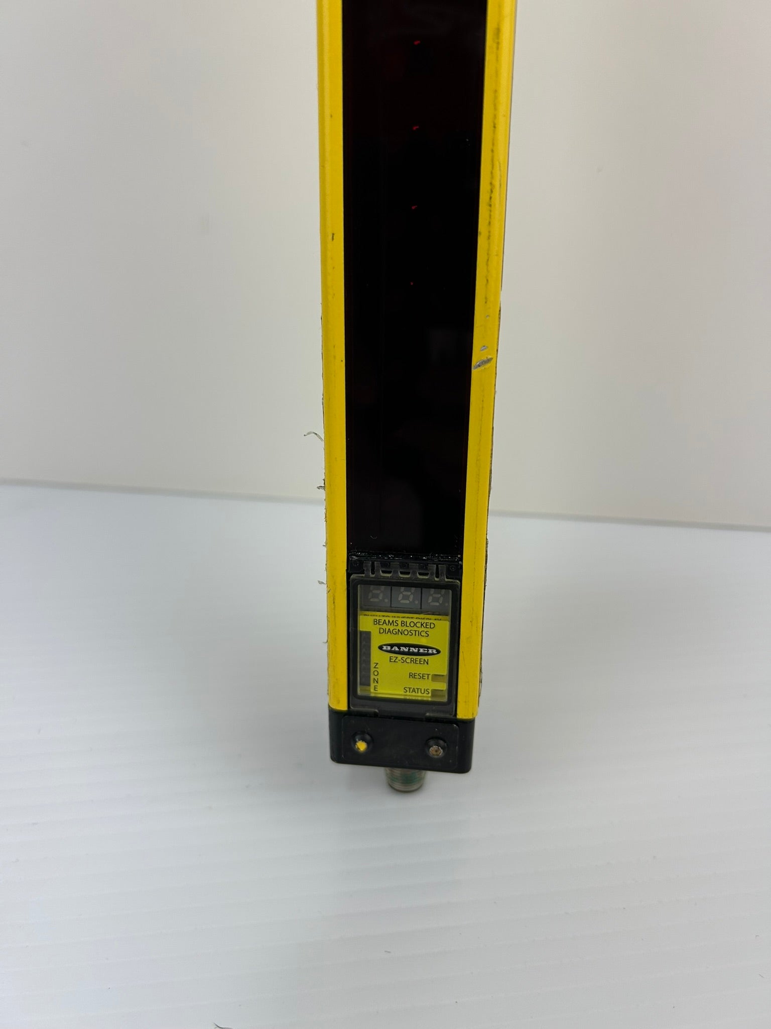 Banner SLSR30-900Q8 EZ Screen Safety Light Curtain 900mm 0.1-18m 24VDC
