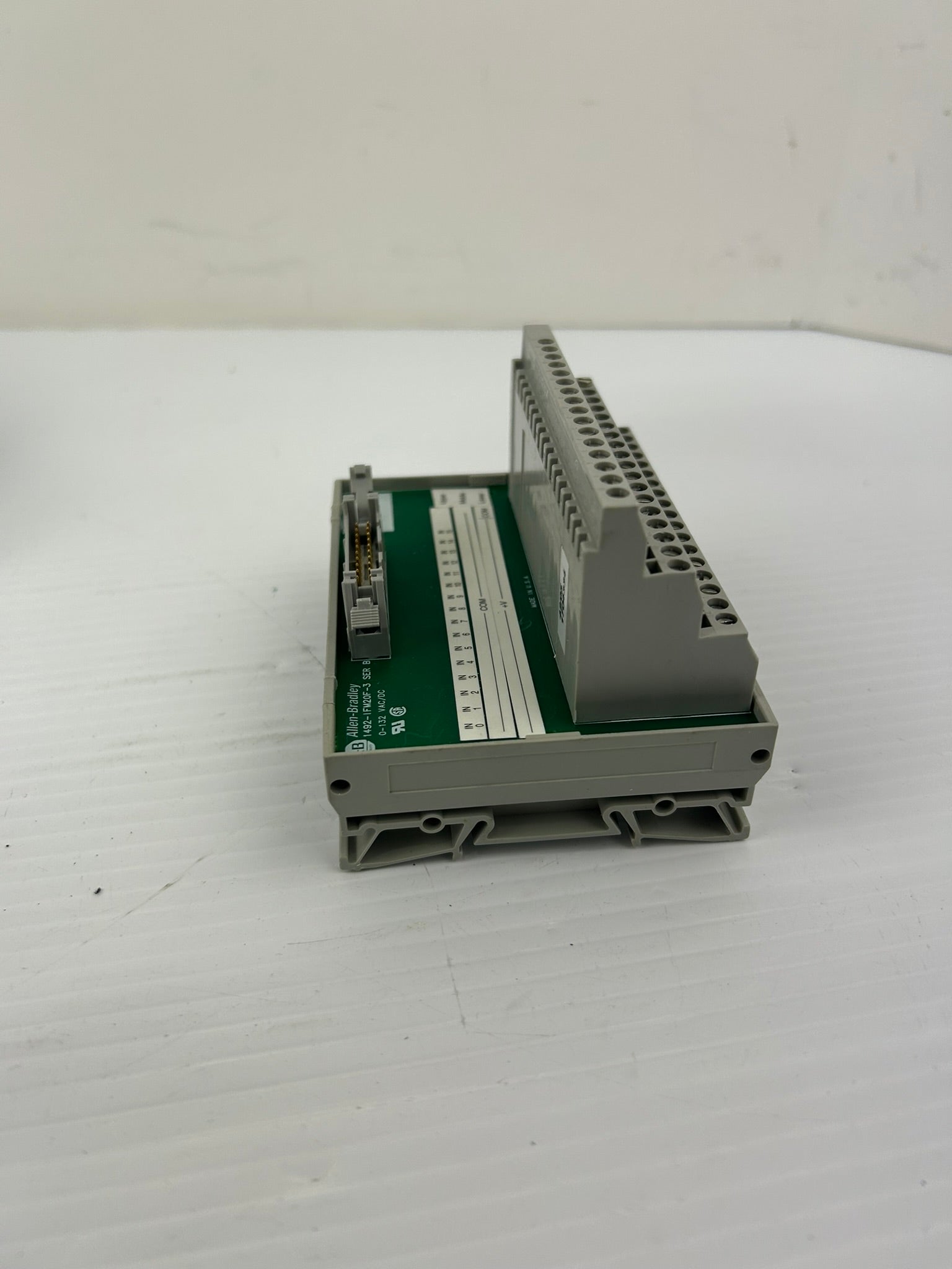 Allen Bradley 1492-IFM20F-3 Digital Input Breakout Module Series B