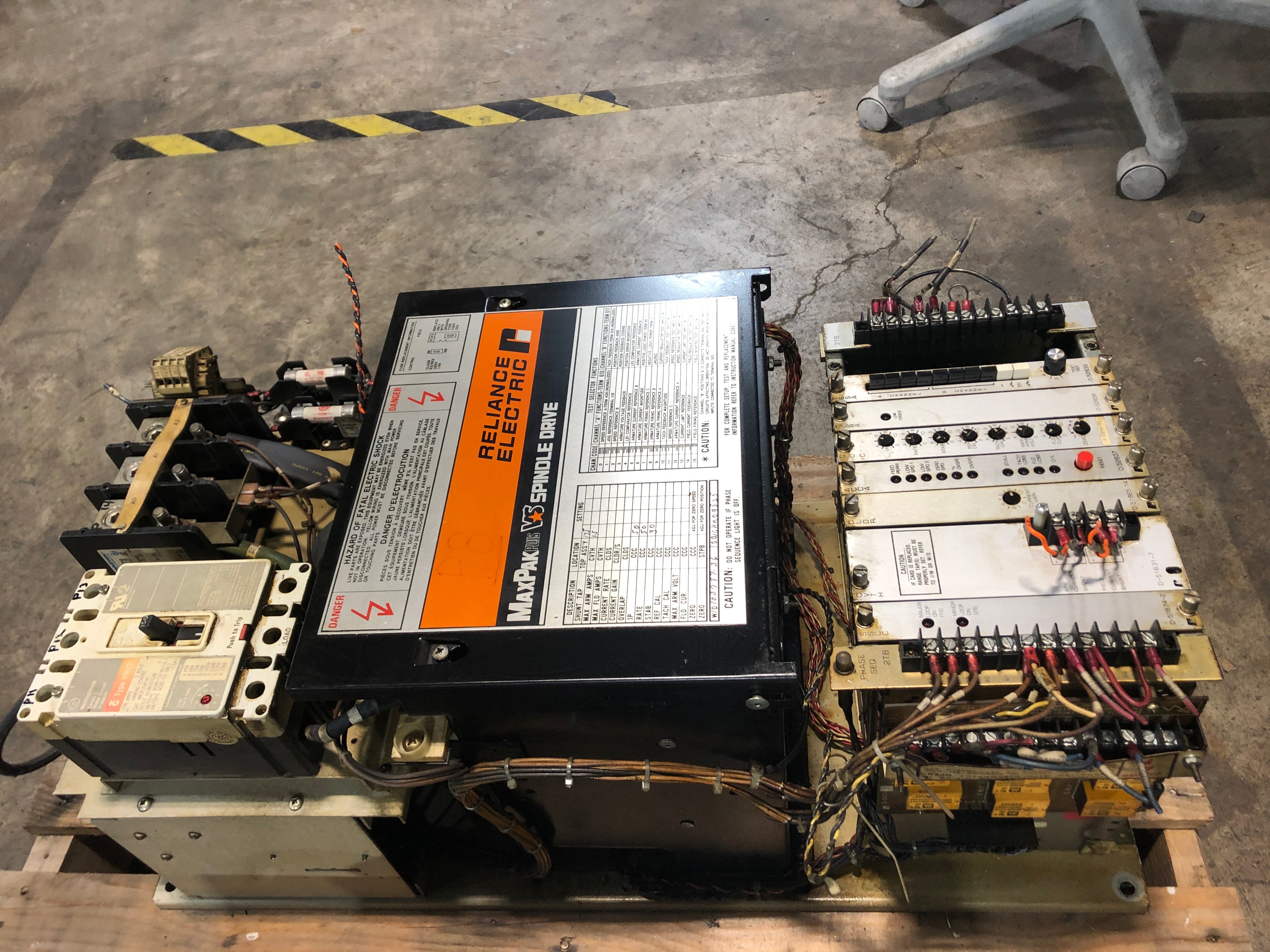 Reliance Electric 801429-21SE MaxPak Plus VS Spindle Drive 50 HP 3 PH