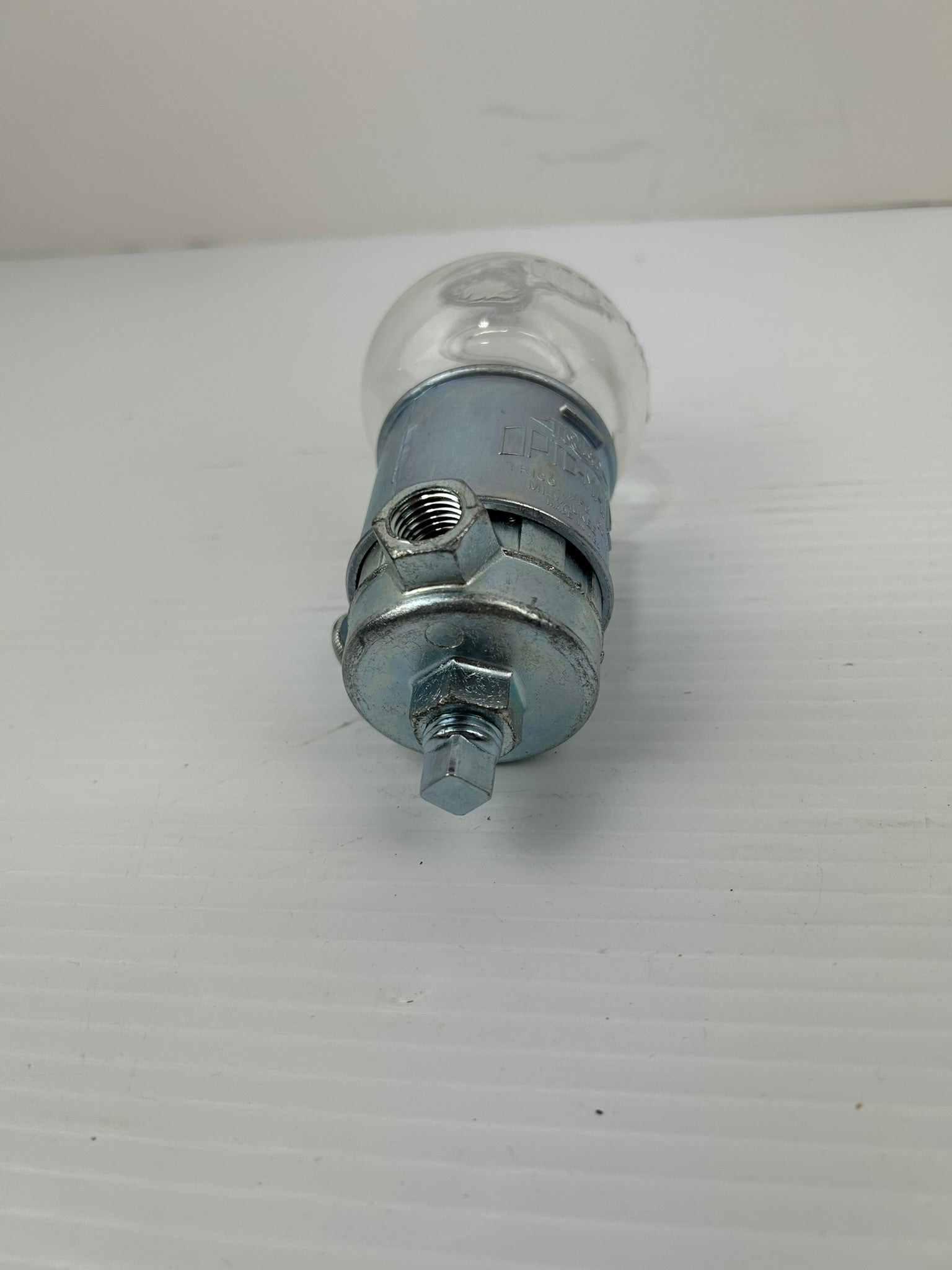 Trico 30003 Glass Opto-Matic Type #3 Constant Level Oiler 1/4 NPT Outlets