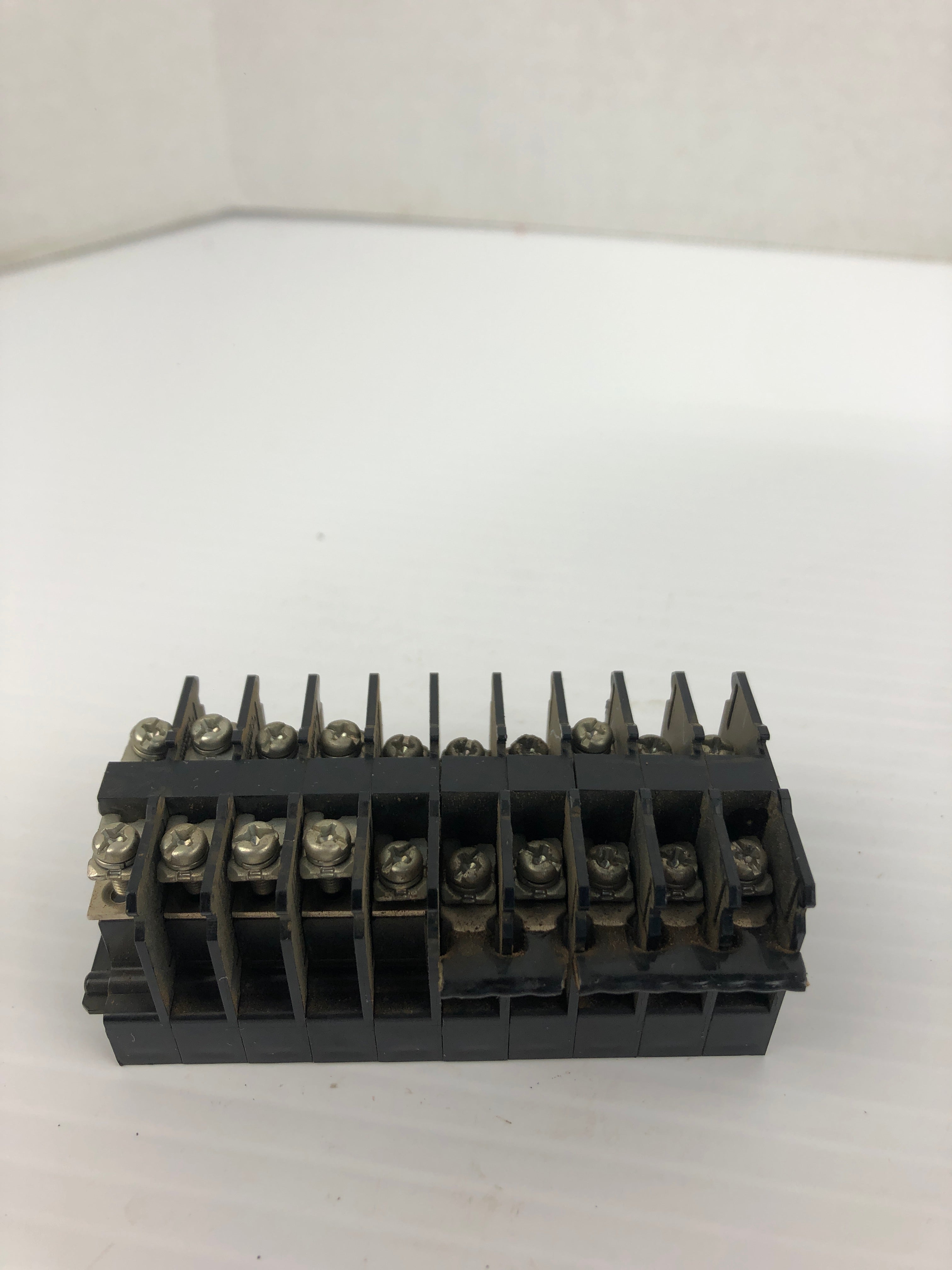 Idec BNH15MW Terminal Block 600V 1.25mm² 15A 10P