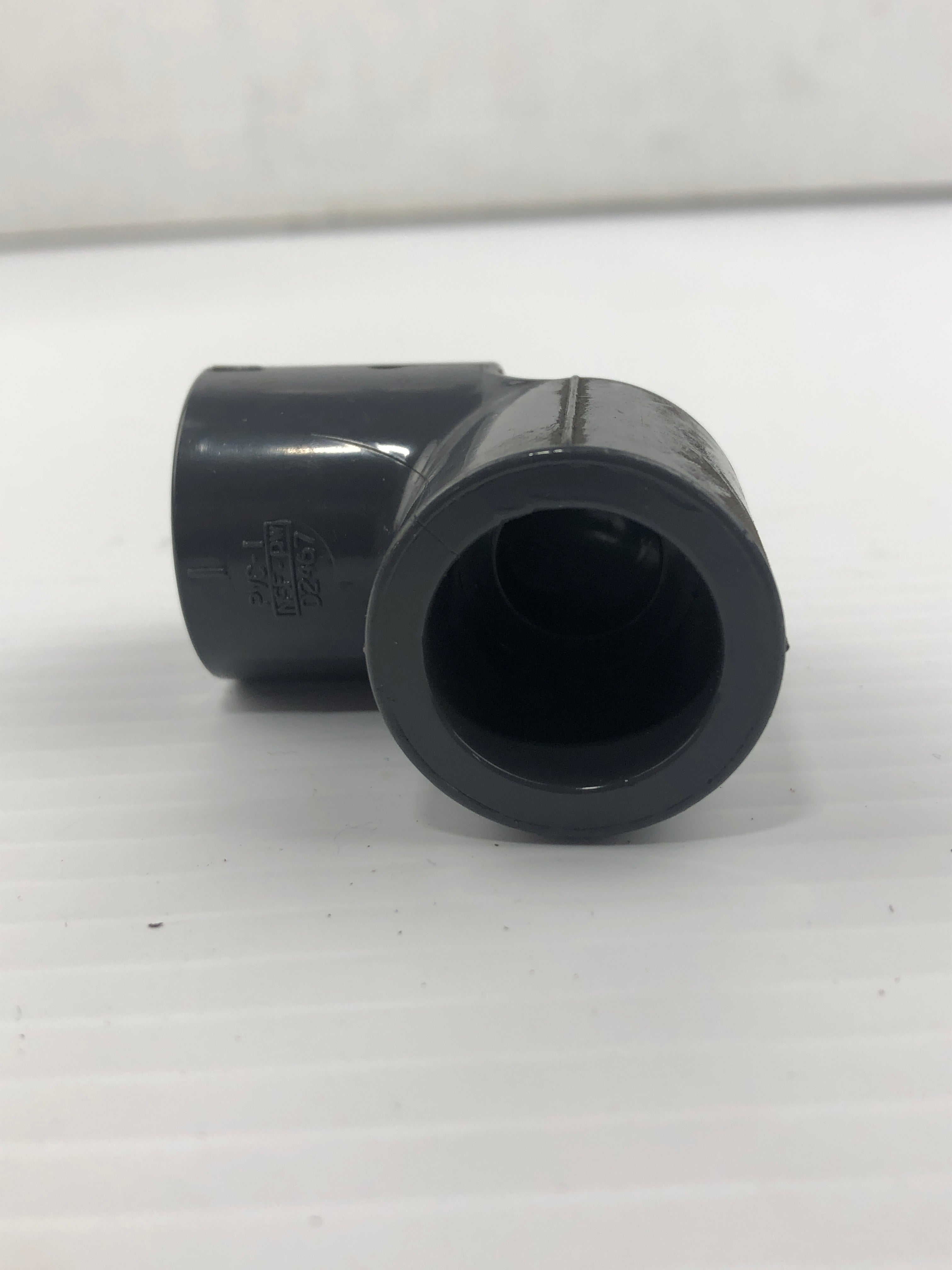 NIBCO Chemtrol D2467 1/2" Tee Gray SCH80