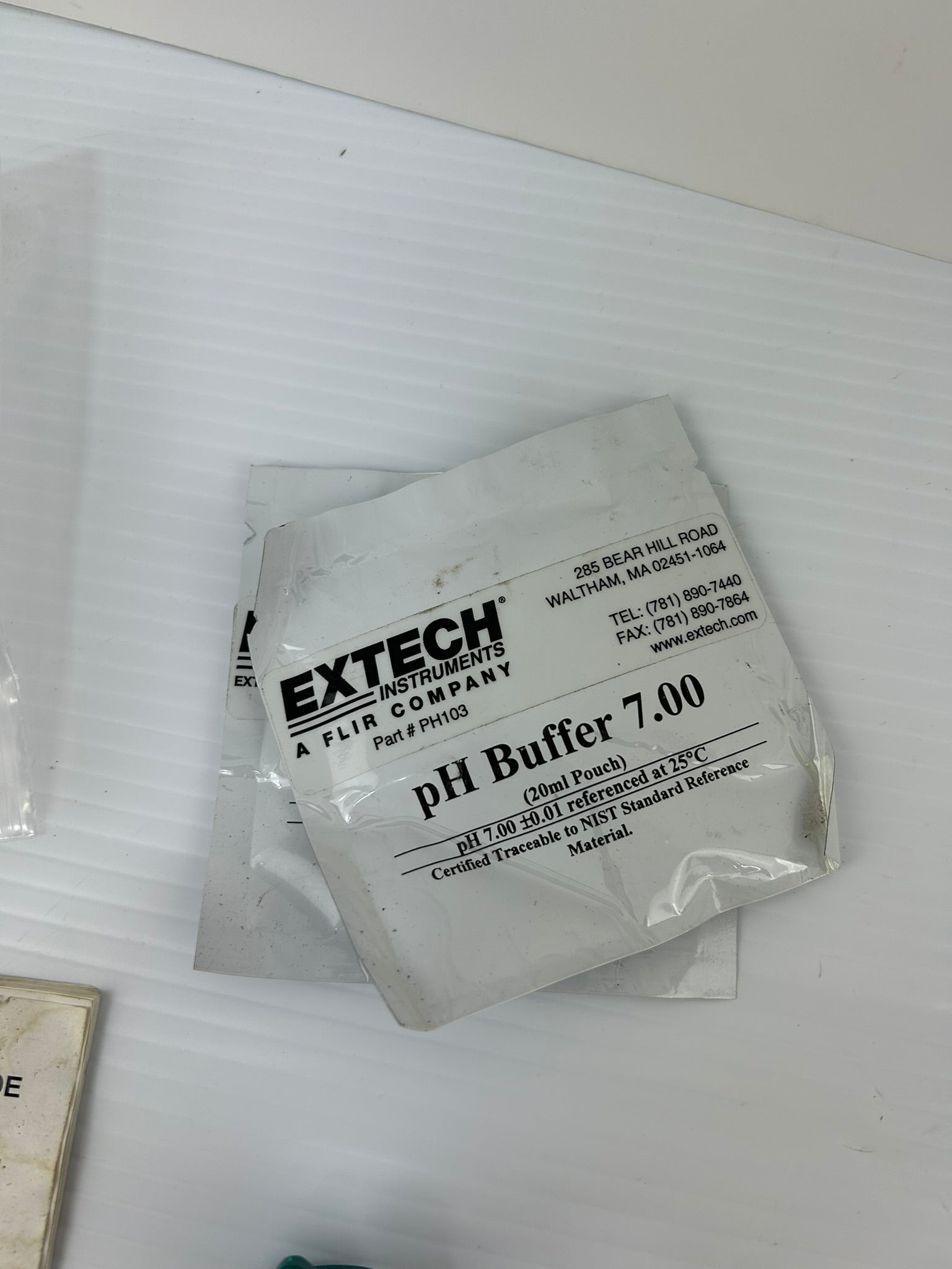 Extech Instruments PH100 ExStik Waterproof pH Meter