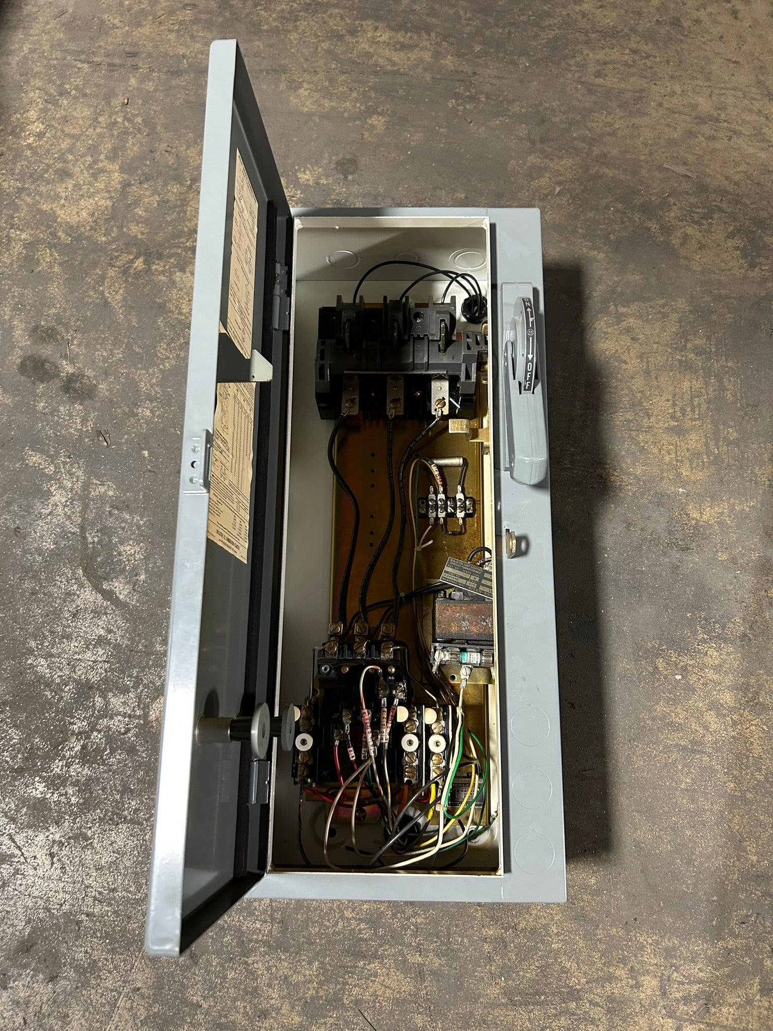 Allen Bradley Size 1 Combination Starter 712-BAB242