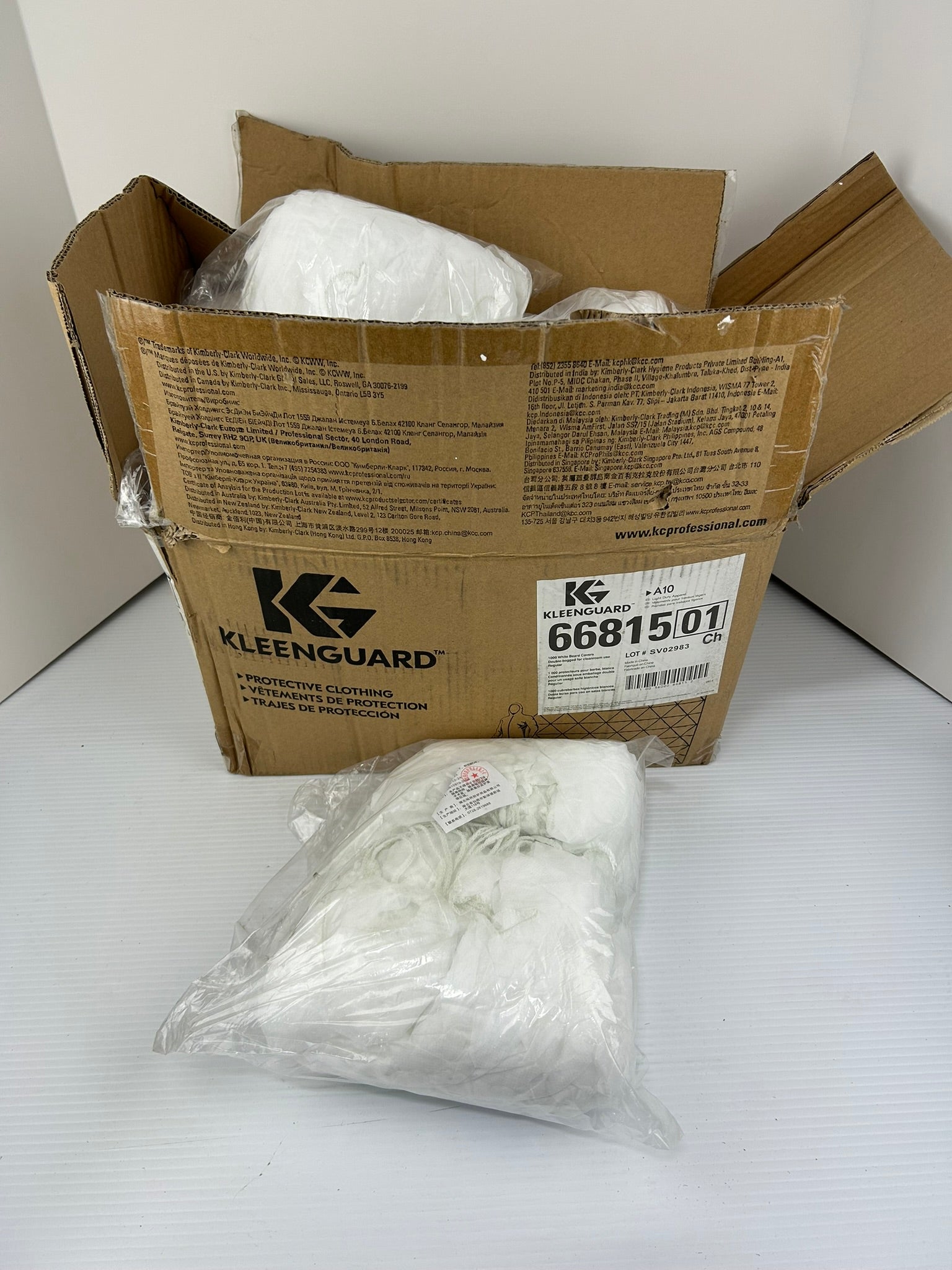 Kleenguard 66815 White Beard Cover A10 - Lot of 1000