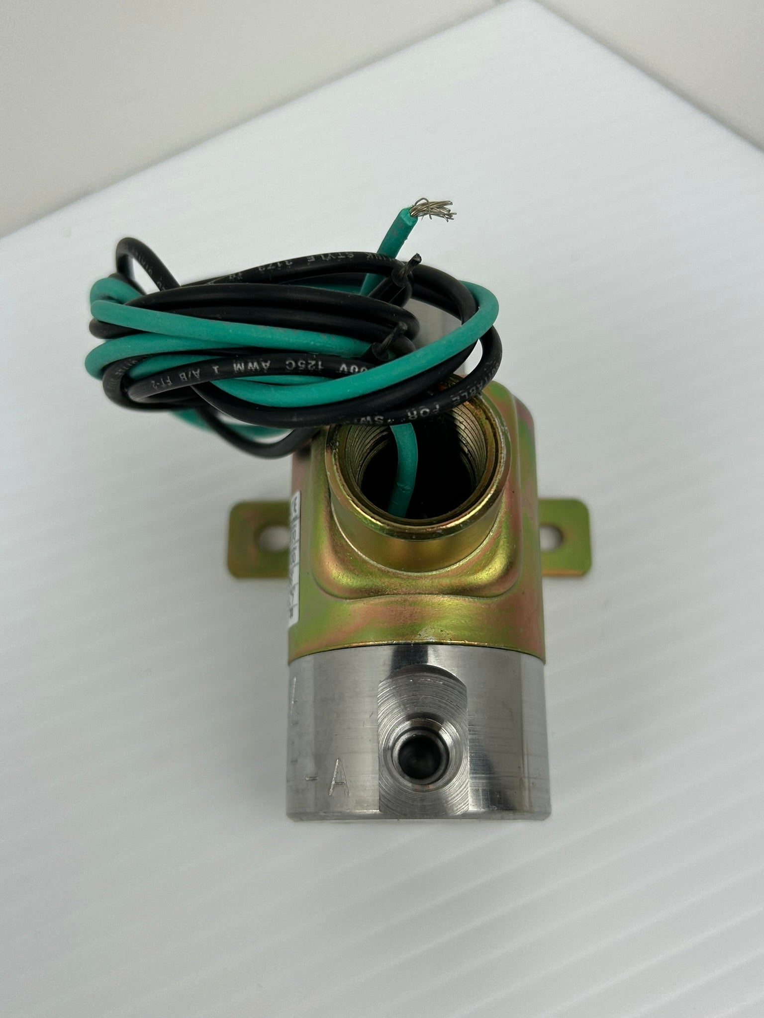 Versa ESM-8202-44-H2-3000-A120 General Valve 100PSIG 7.0bar 38VDC 8.7W