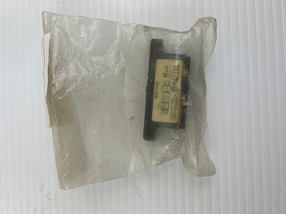 Square D 9007TAO2 Limit Switch Contact Block Electrical Component - Lot of 3