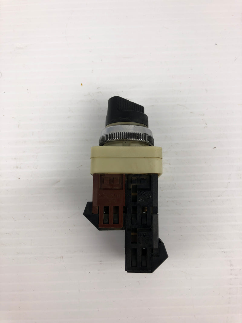 Fuji Electric AH30-P2 On Off Command Switch