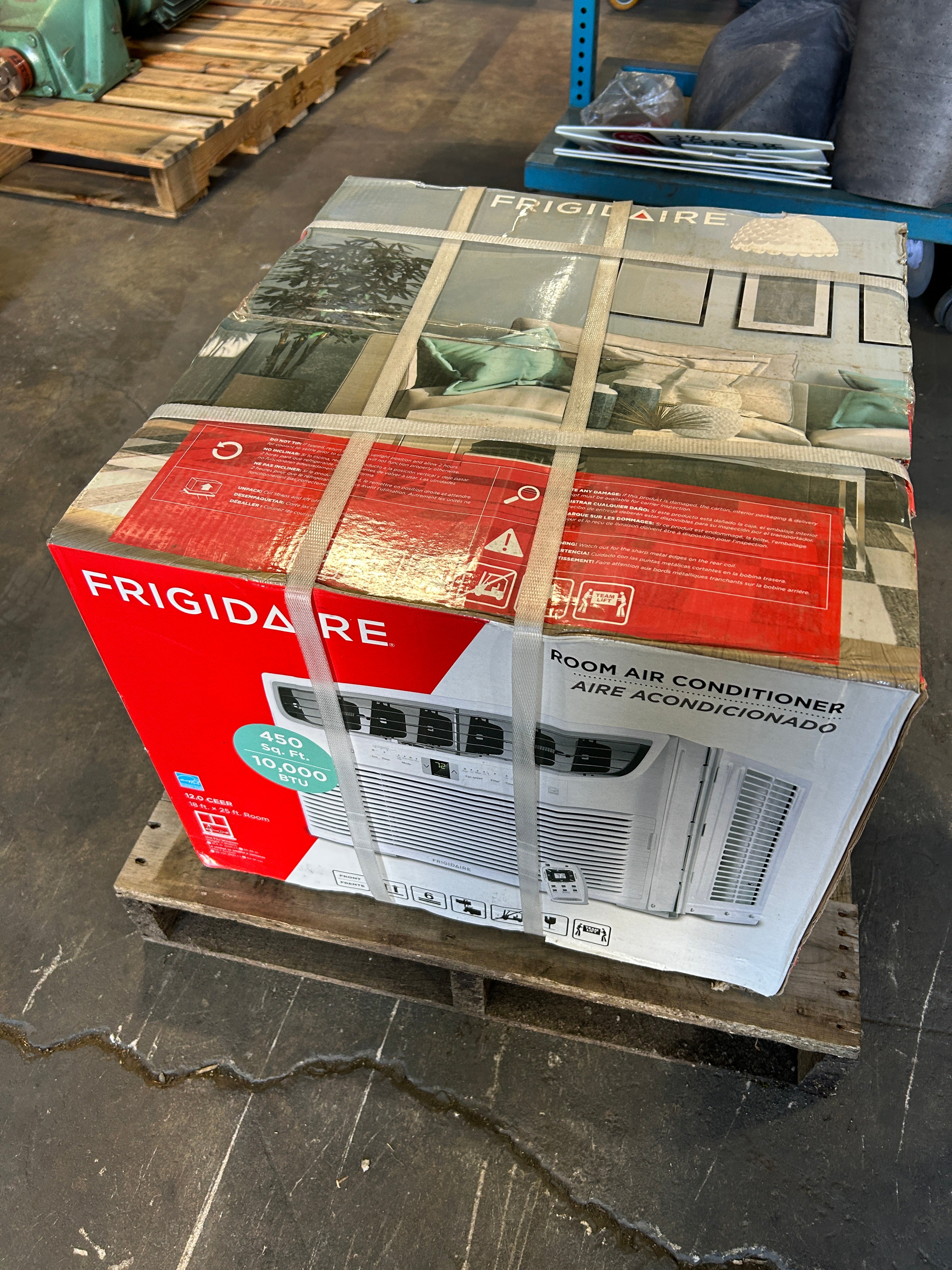 Frigidaire Window Room Air Conditioner 450 Sq.Ft. 10000BTU 115V White FFRE103WA1