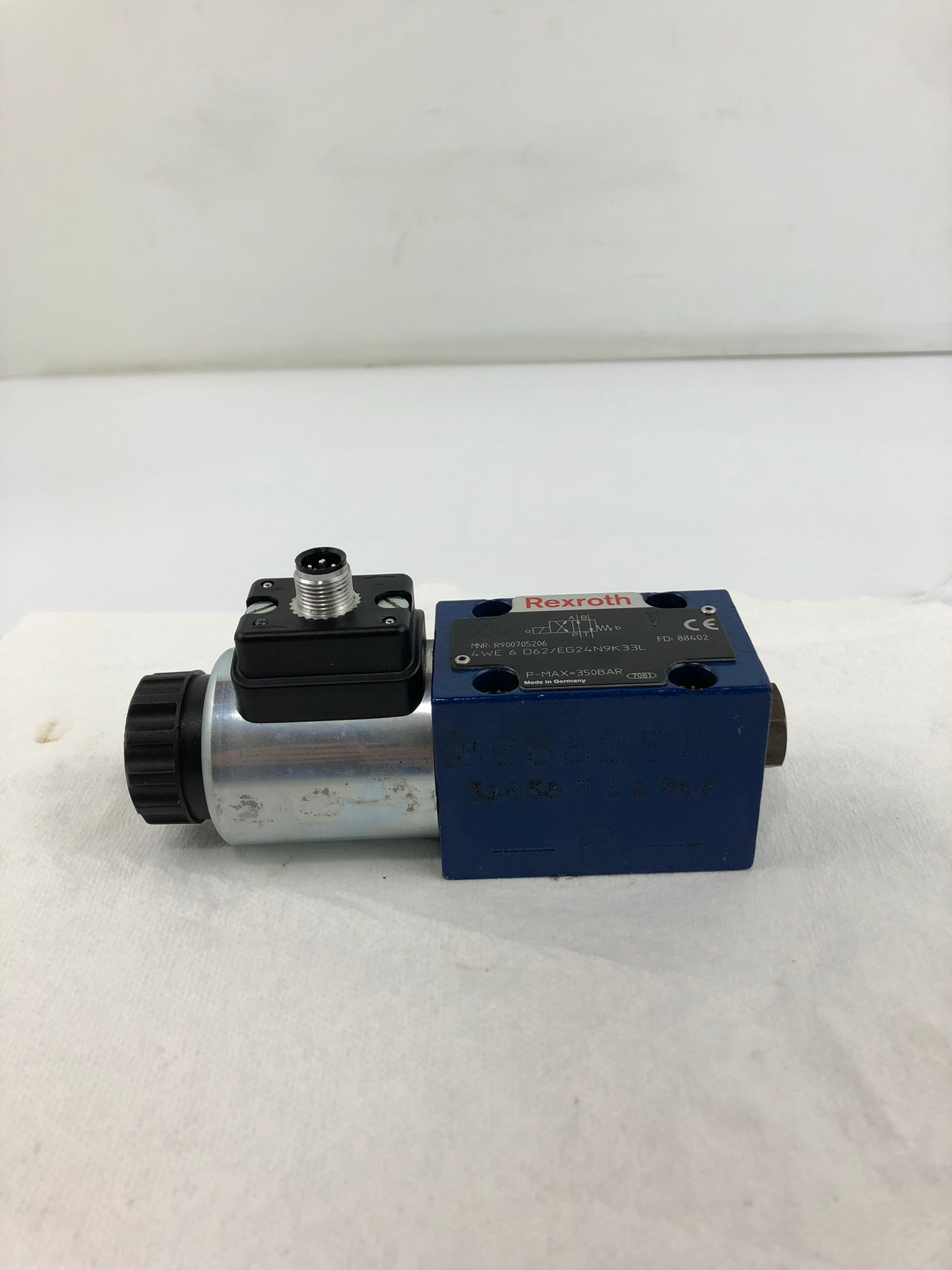 Rexroth 4WE 6 D62/EG24N9K33L Control Valve R900705206