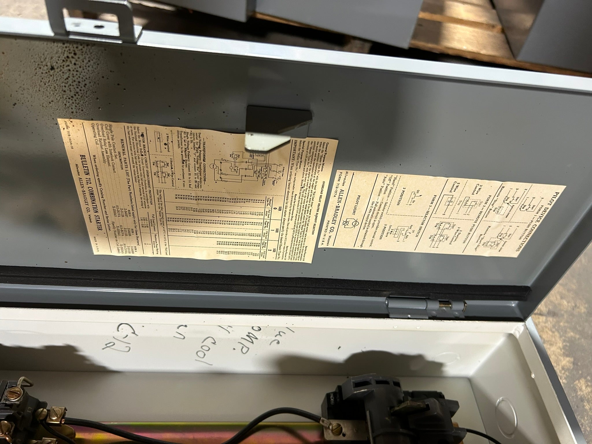 Allen Bradley Size 1 Combination Starter 712-BAB242