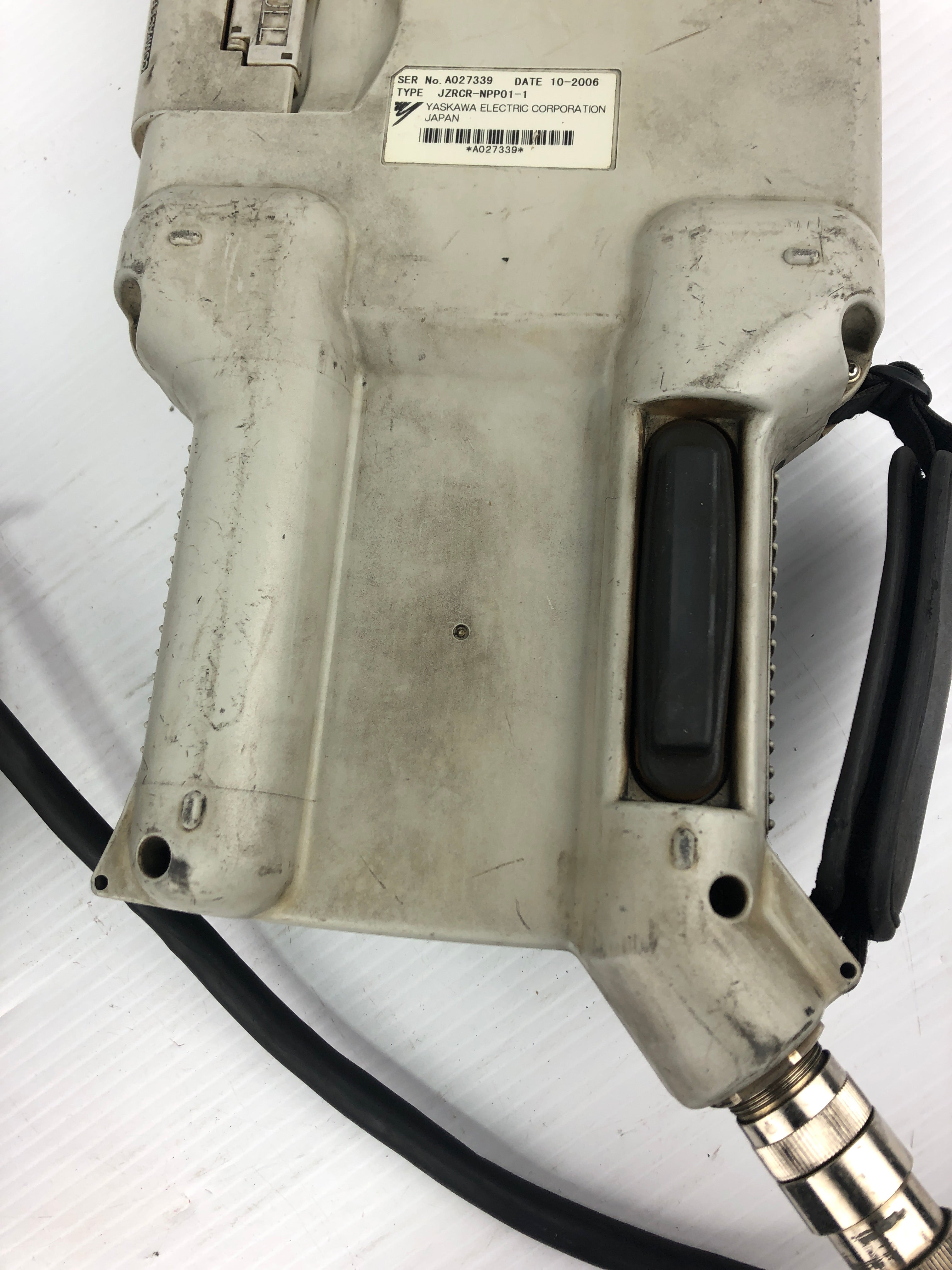 Yaskawa JZRCR-NPP01-1 Teach Pendant A027339 with Cable