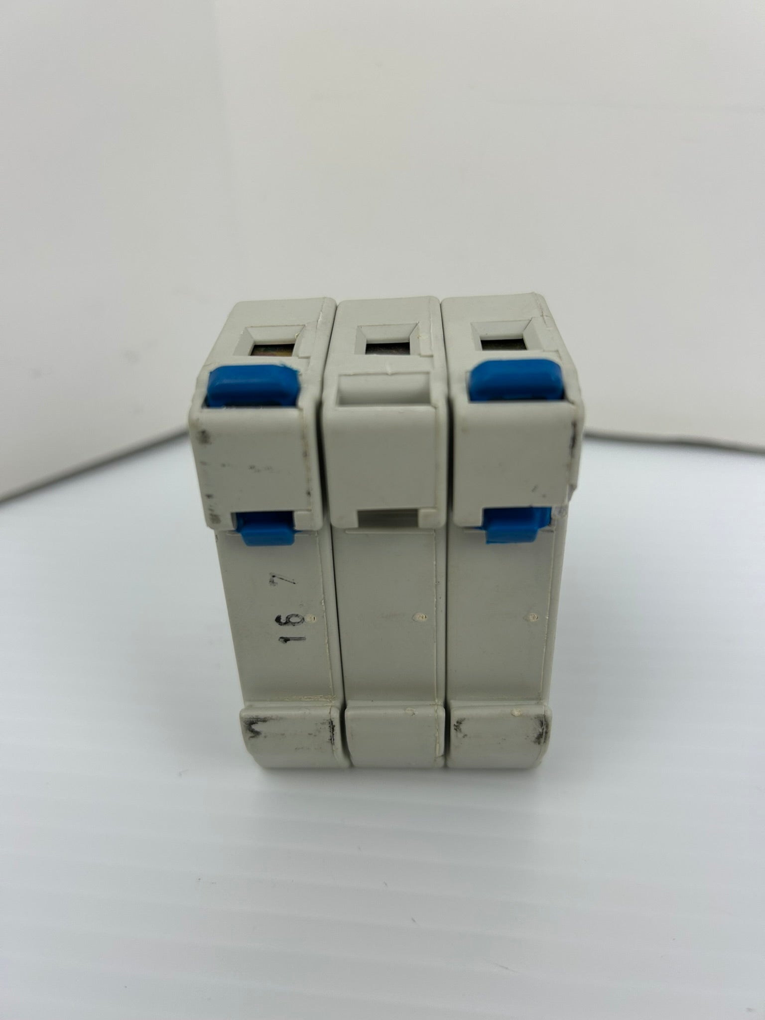 Allen-Bradley 1492-FB3C30 Fuse Holder Series A 600V 30A 3P - Lot of 2