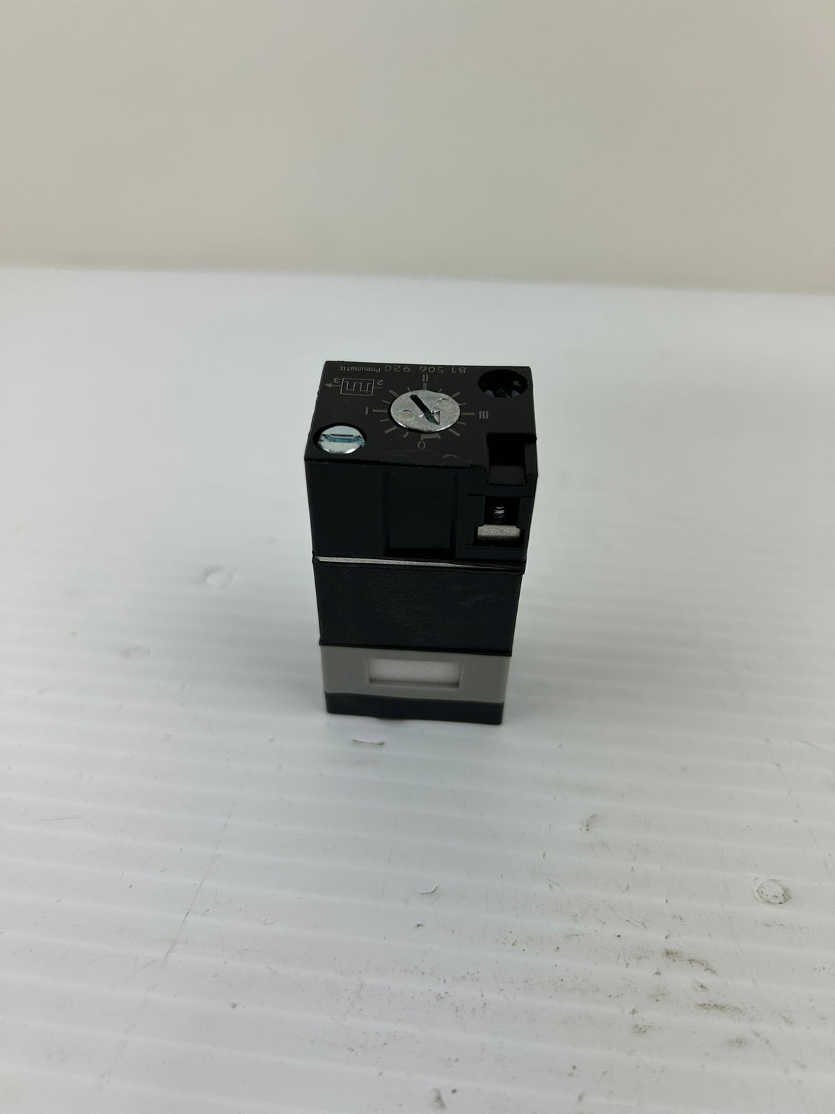 Crouzet 81 506 920 Pneumatic Adjustable Frequency Generator Air Logic Valve