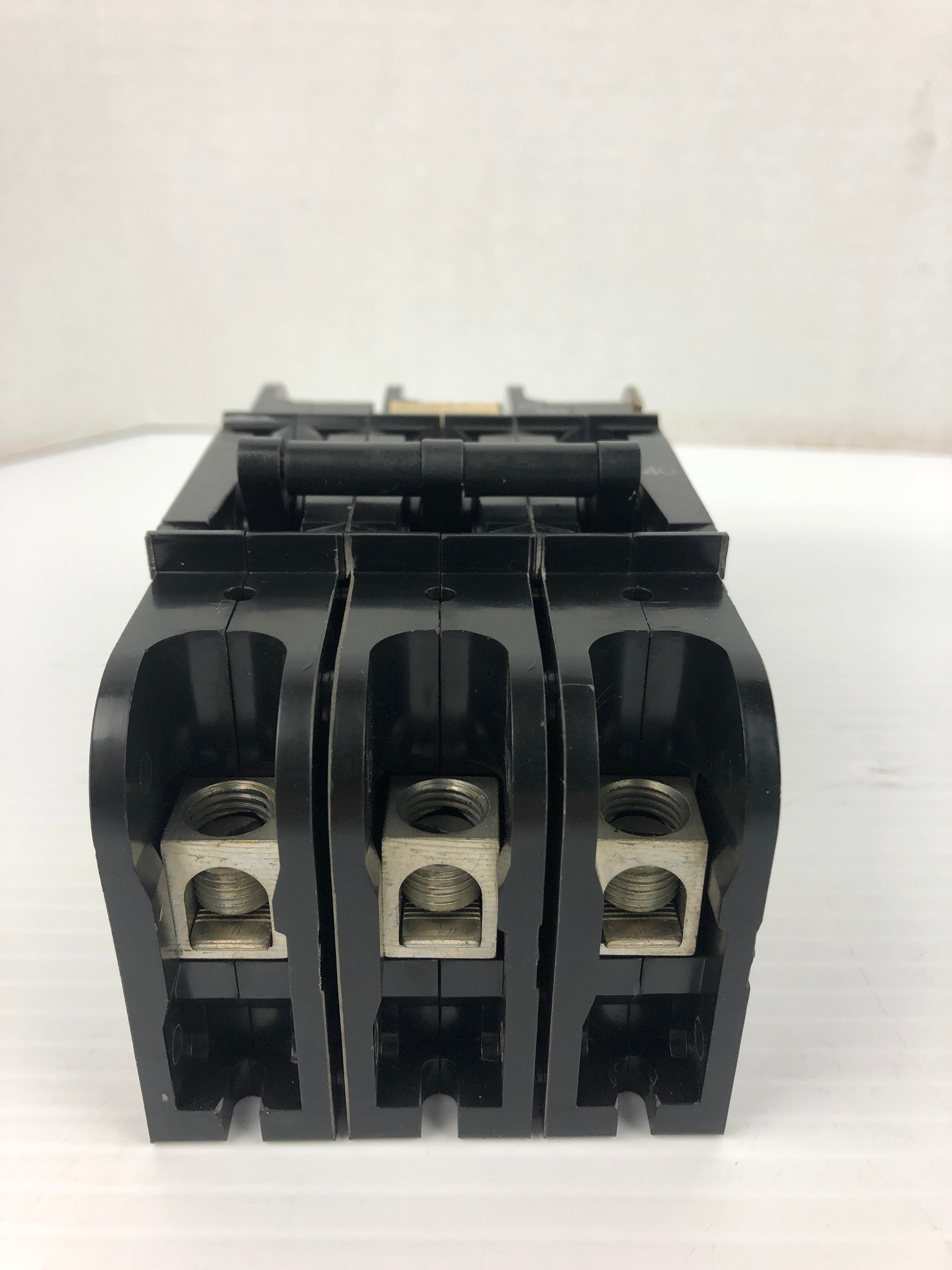 Heinemann CF3-2333-1 Circuit Breaker 240V 40A 3P CF3-G8-H-DU