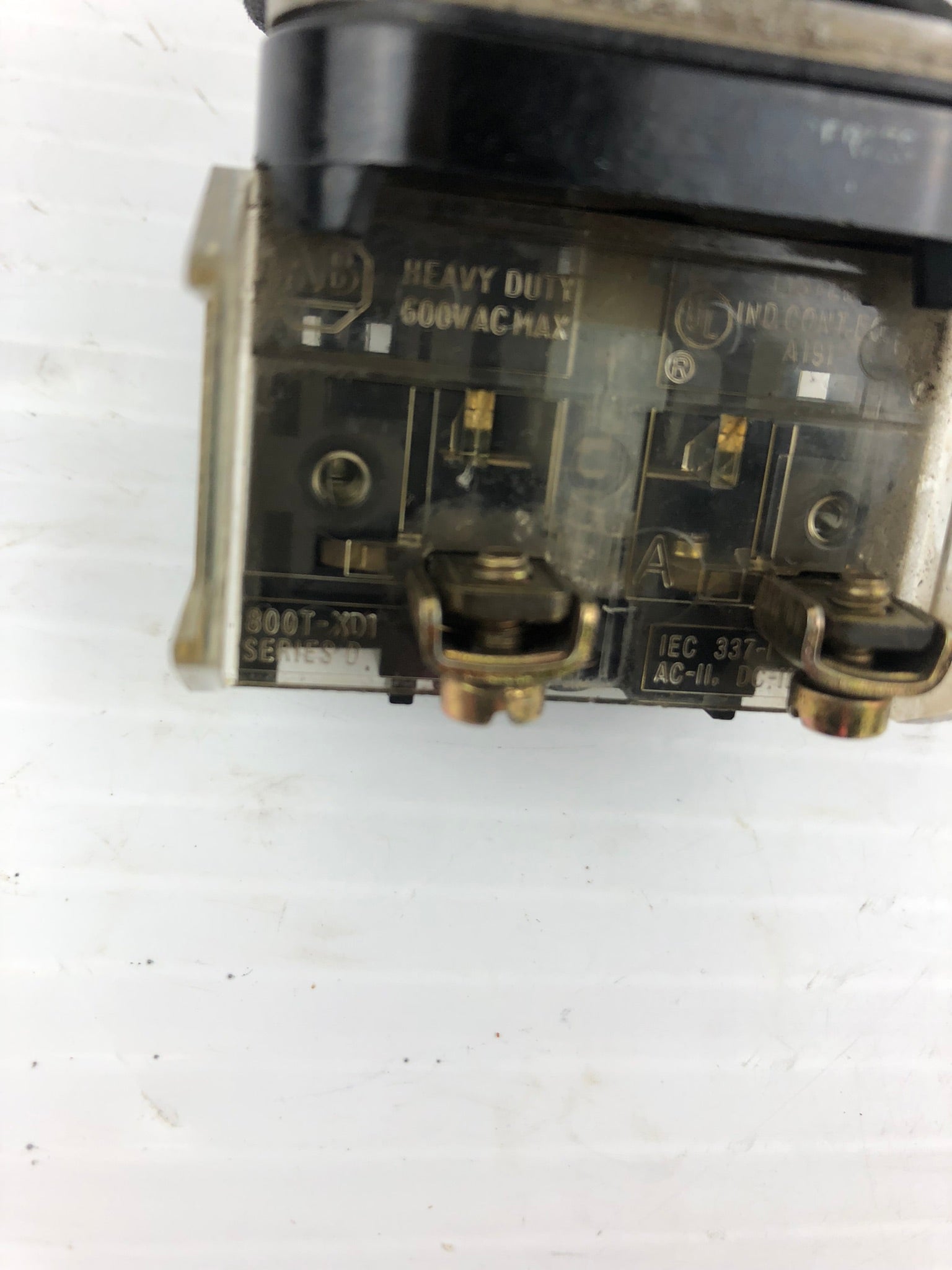 Allen-Bradley 800T-XD1 Pushbutton Black